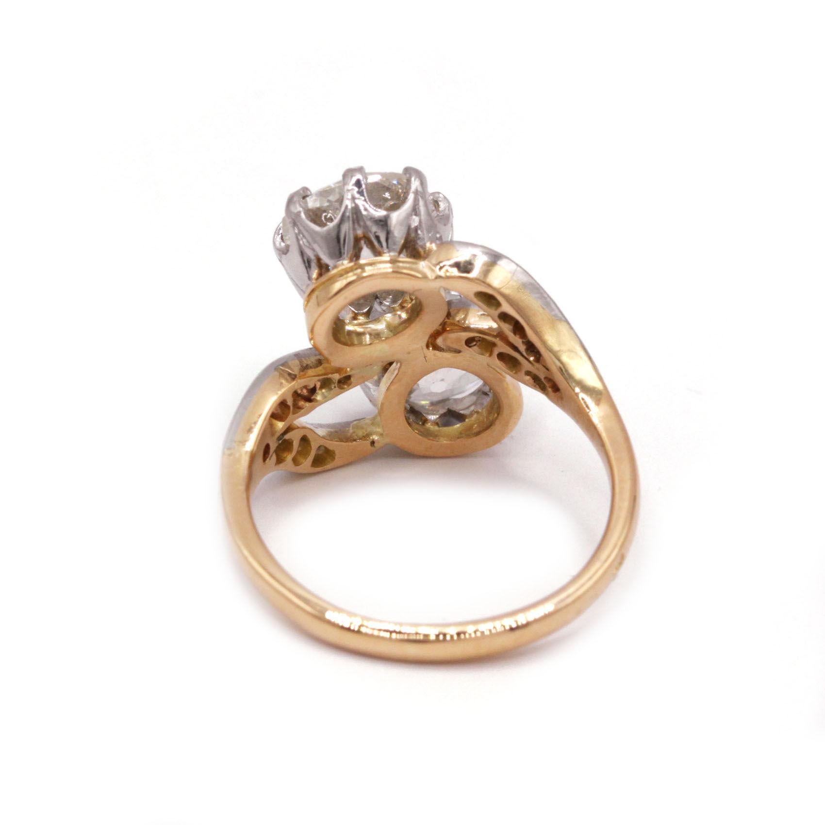 Romantique Bague Toi et Moi, diamants taille ancienne certifiés GIA, de 3,71 carats au total, 19e en vente