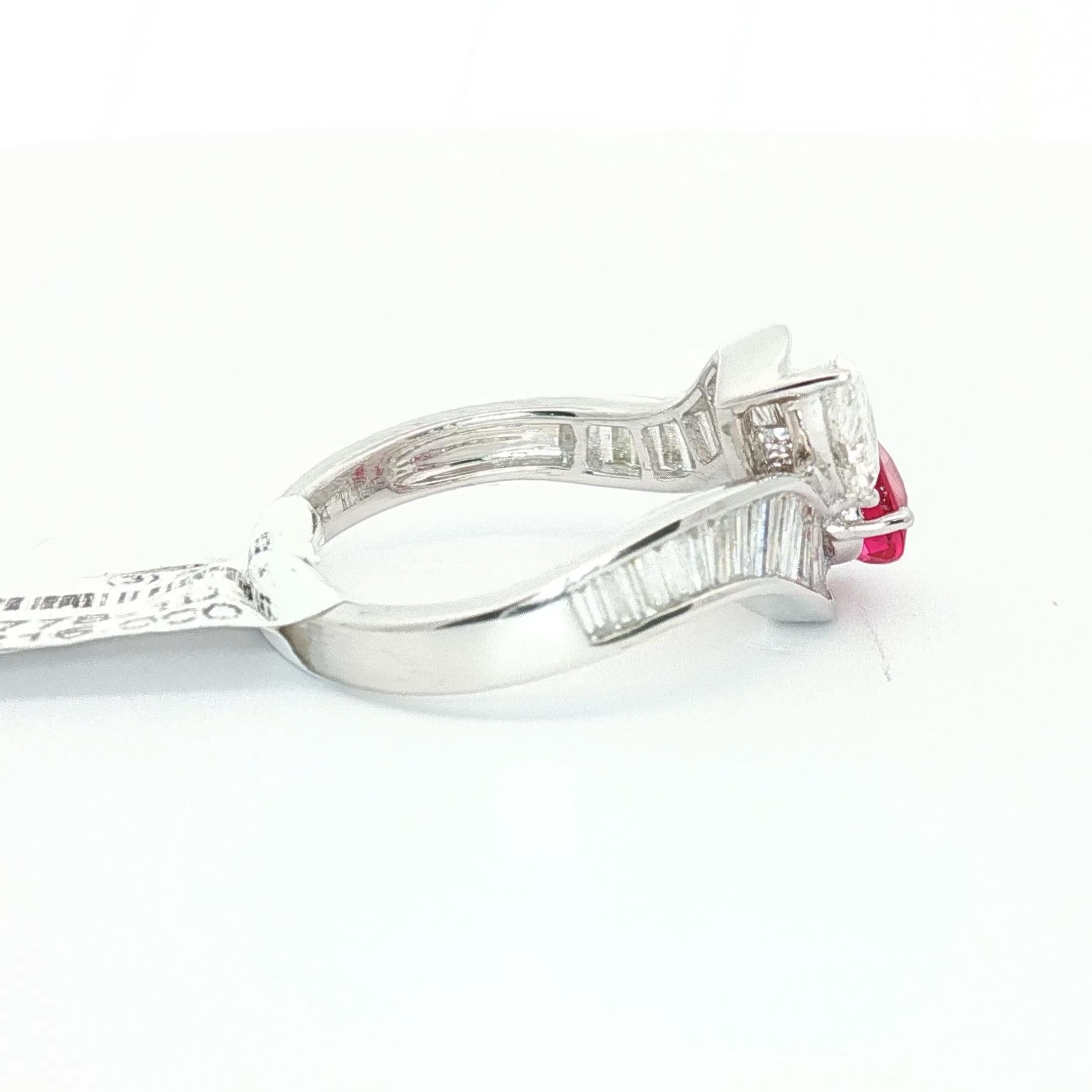 Anello Toi et Moi Rubino naturale senza calore del Mozambico 1,02ct e 1,31ct Diamante in oro 18K in vendita 8