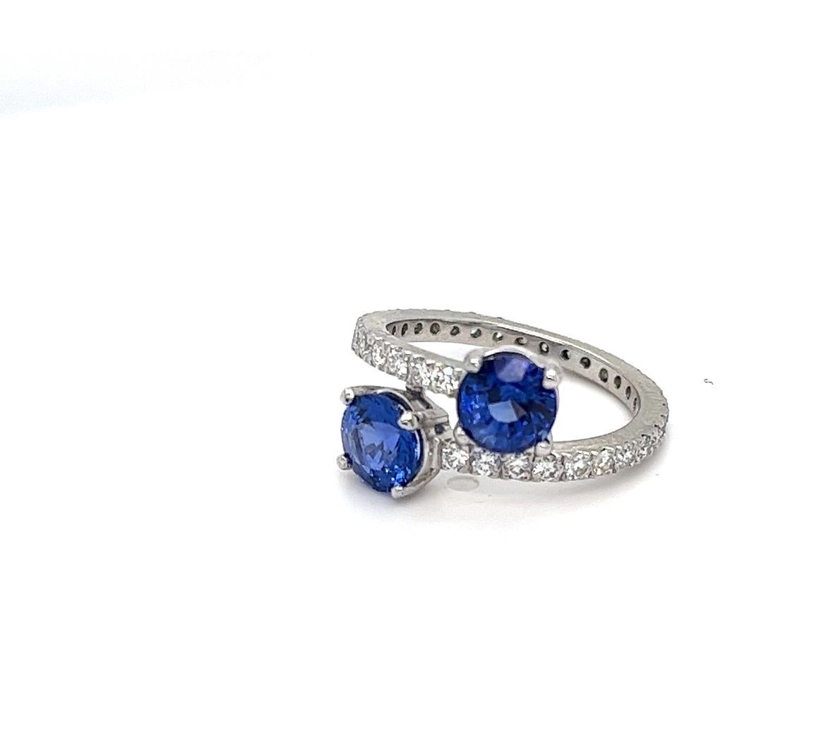 Toi et Moi  Ring with 2 Carat Sapphires and 0.70 Carat Diamonds - Platinum. 7
