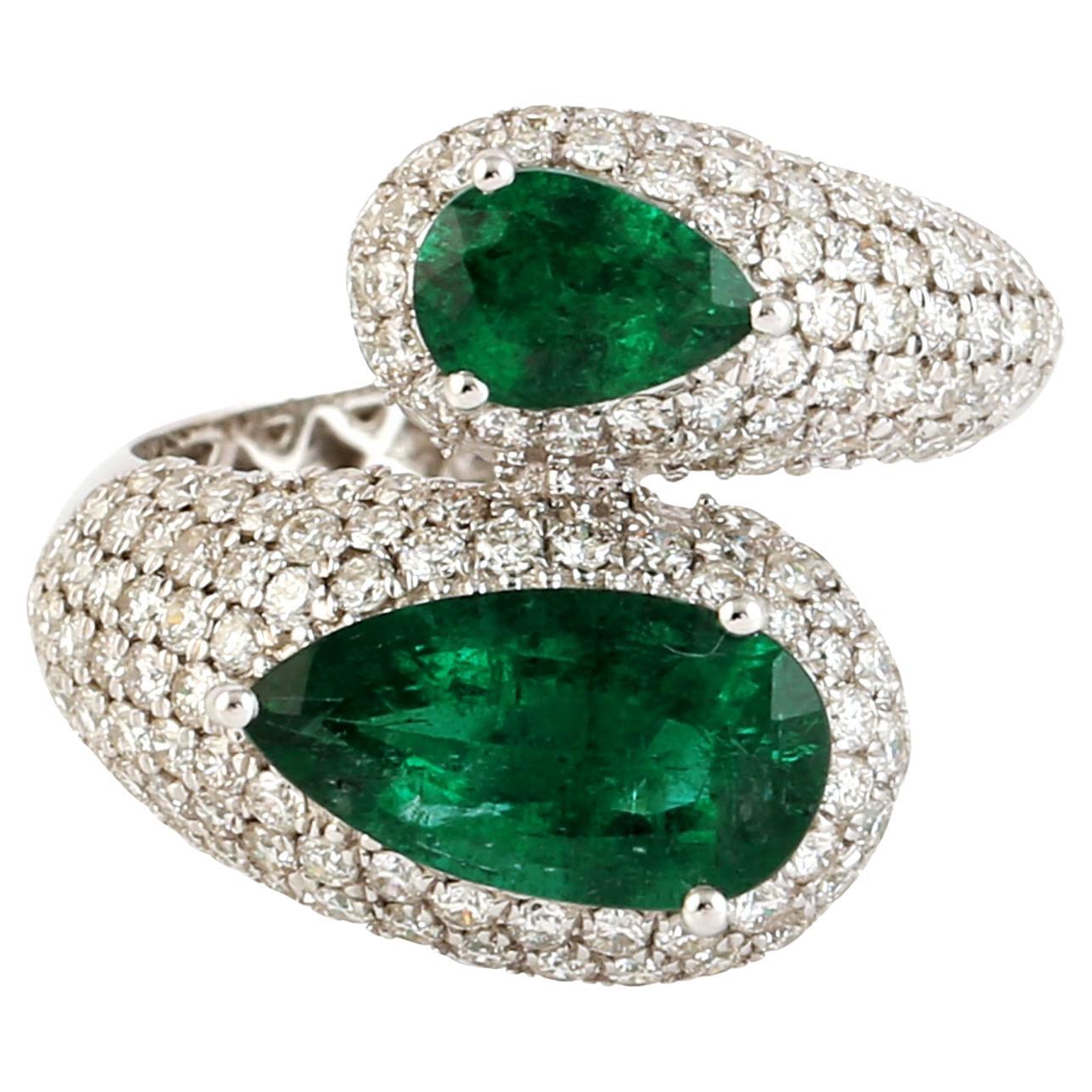 Toi Et Moi Ring With Pear Shaped Emerald Accented With Diamonds For Sale