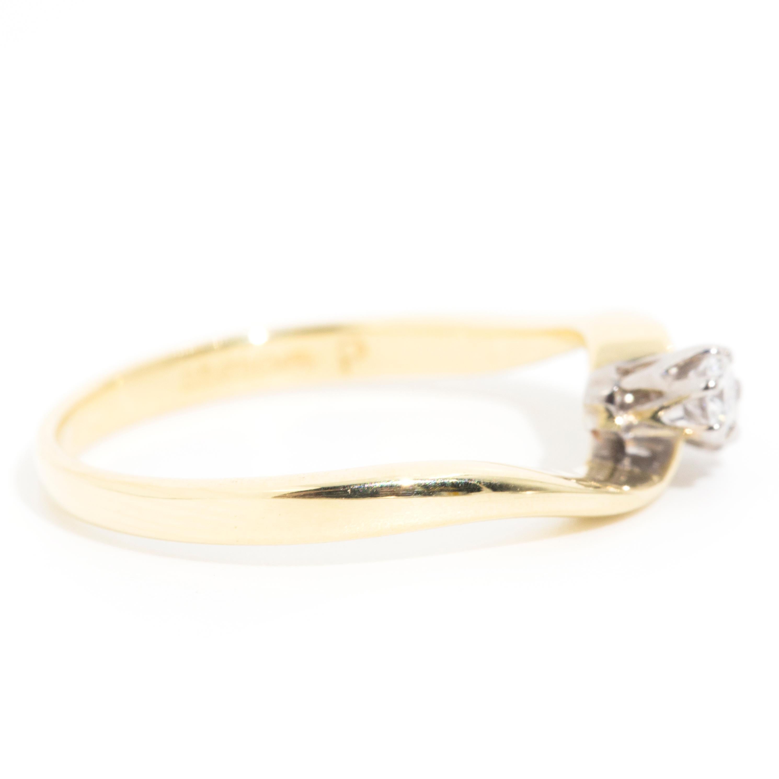 Women's Toi Et Moi Round Brilliant Diamond Engagement Ring in 18 Carat Yellow Gold