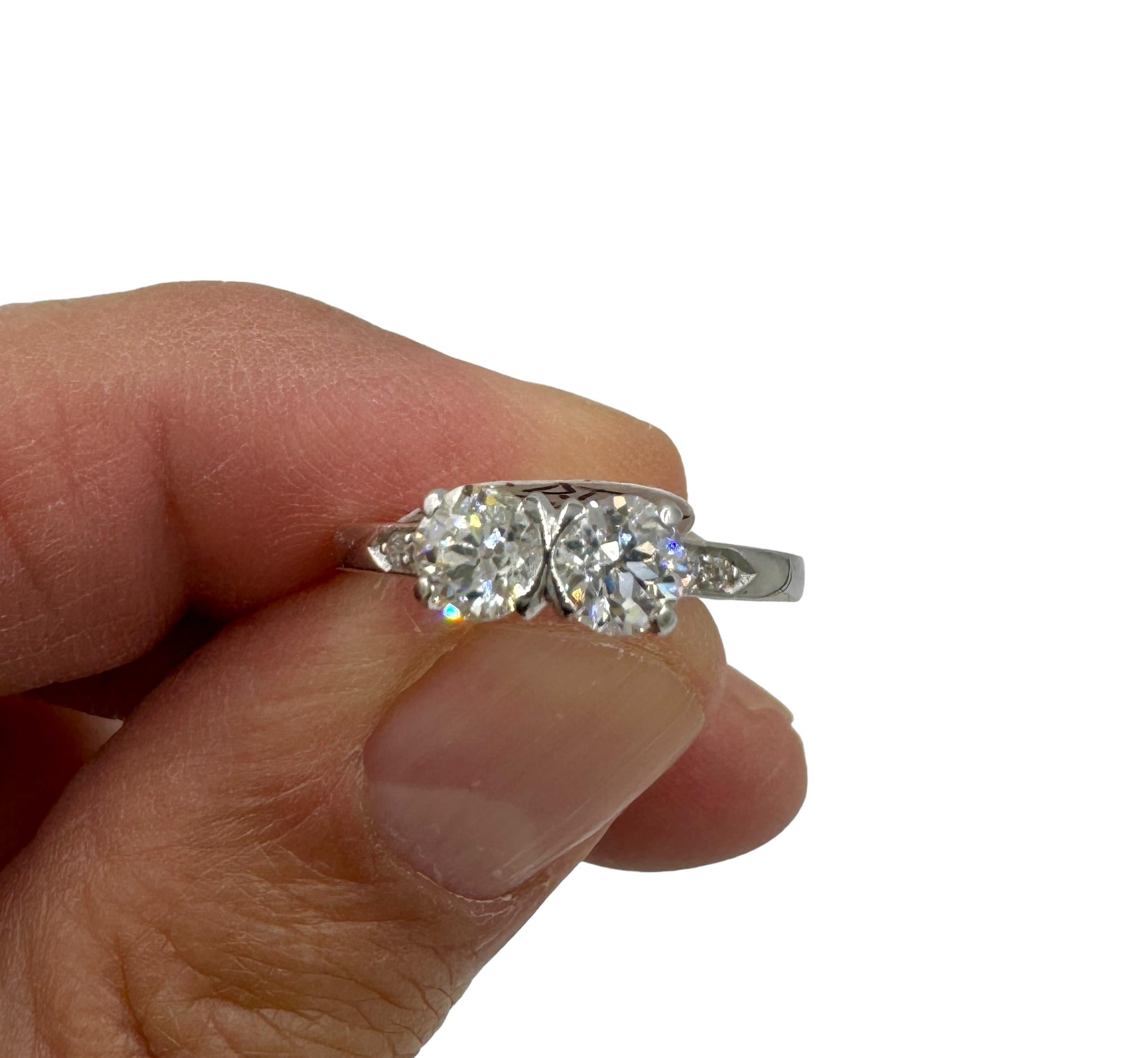 Toi Et  Moi Two Stone Diamond Platinum Ring  In Good Condition For Sale In Los Angeles, CA