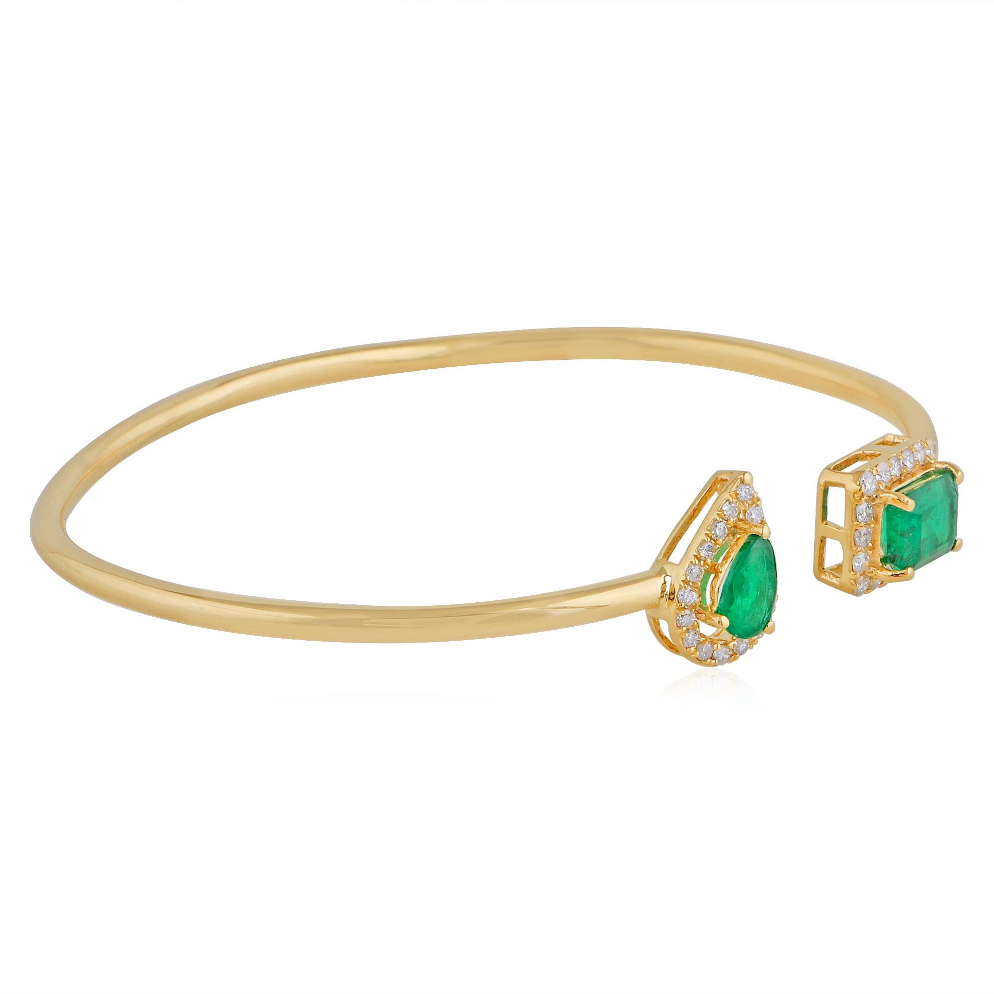 Taglio a goccia Toi Et Moi Zambian Emerald Diamond Halo Yellow Gold Cuff Bracelet Regalo minimo in vendita