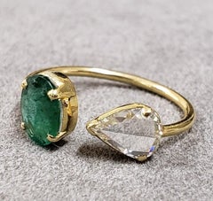 Toi Moi Emerald and Diamond 18K Yellow Gold Birthstone Ring