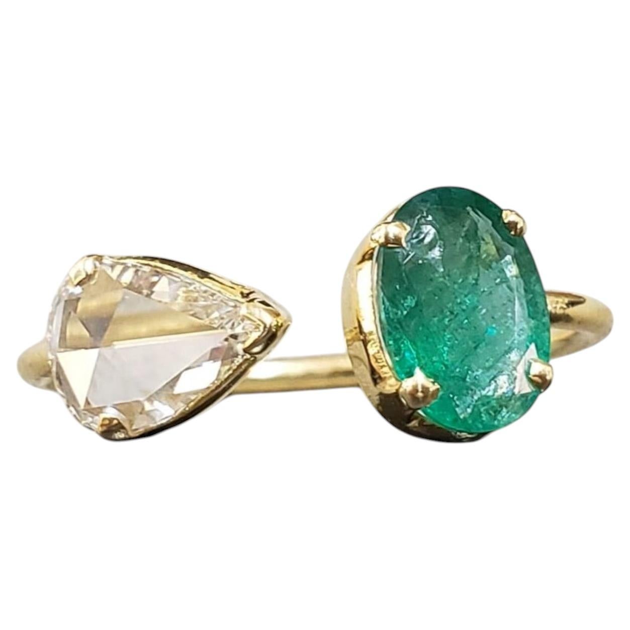 Anello con pietra natale Toi Moi in oro giallo 18 carati con smeraldo e diamanti