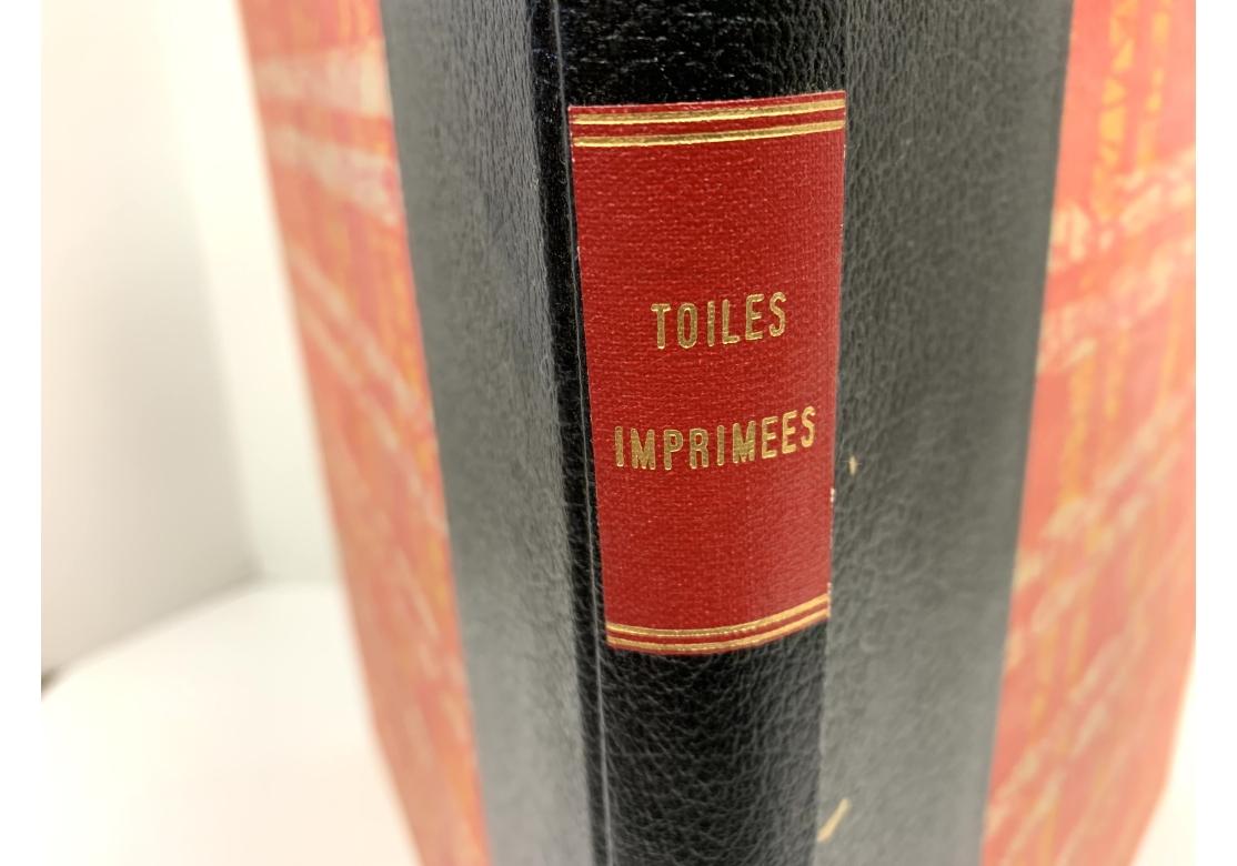 Portefeuille relié français intitulé 
