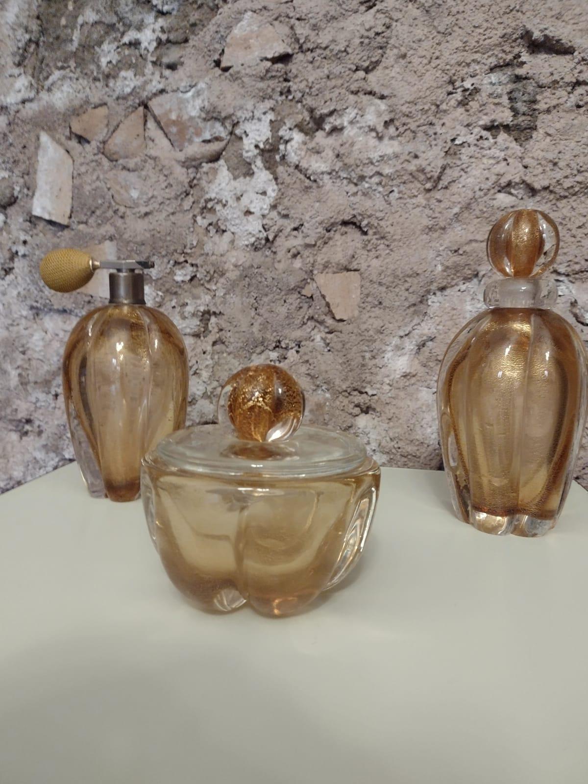Set Murano Perfume Bottles and Powder Lid Jar by Barovier In Good Condition For Sale In London, GB