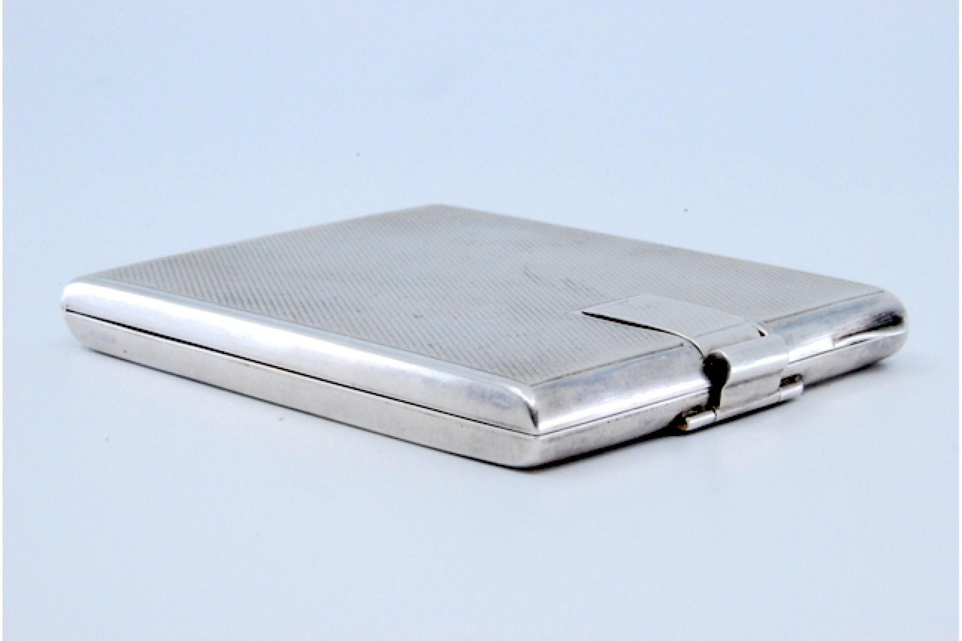 European Toiletry box in guilloche silver with mirror inside For Sale