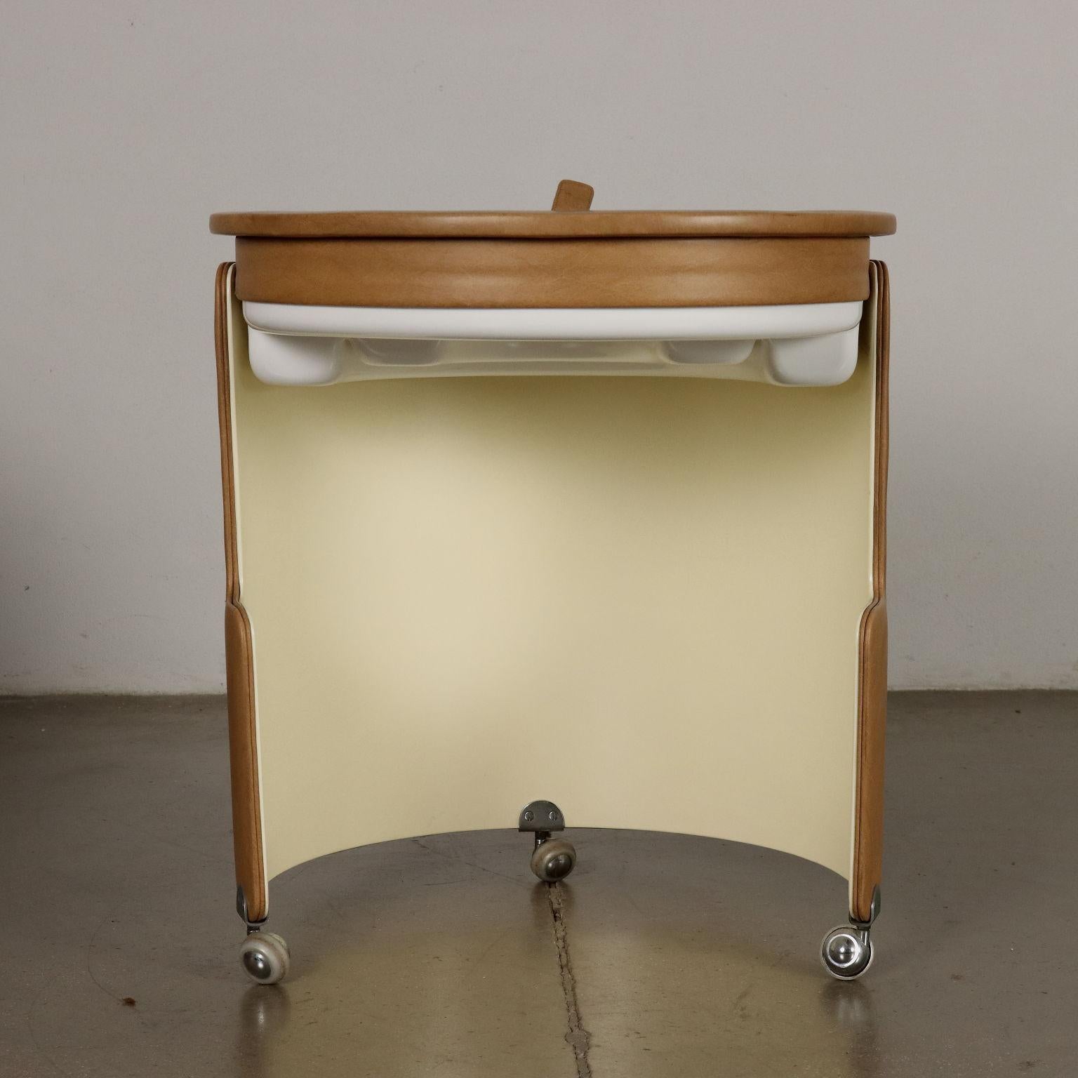 Late 20th Century Toilette Dilly Dally di Luigi Massoni per Frau Anni 70
