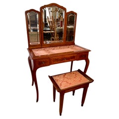 Toilette vintage con tre specchi e sgabello italiano imbottito degli anni '80