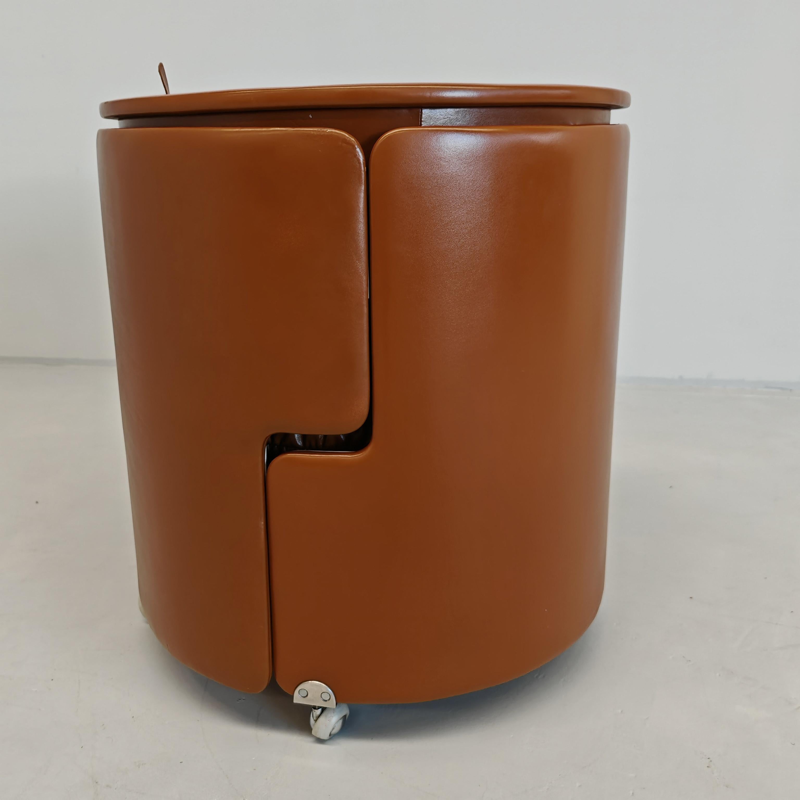 Toillette with armchair Dilly Dally  brown  70s by Luigi Massoni for Frau For Sale 8