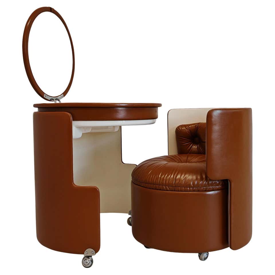 20th Century Luigi Massoni for Poltrona Frau Dilly Dally Vanitiy Dressing Table