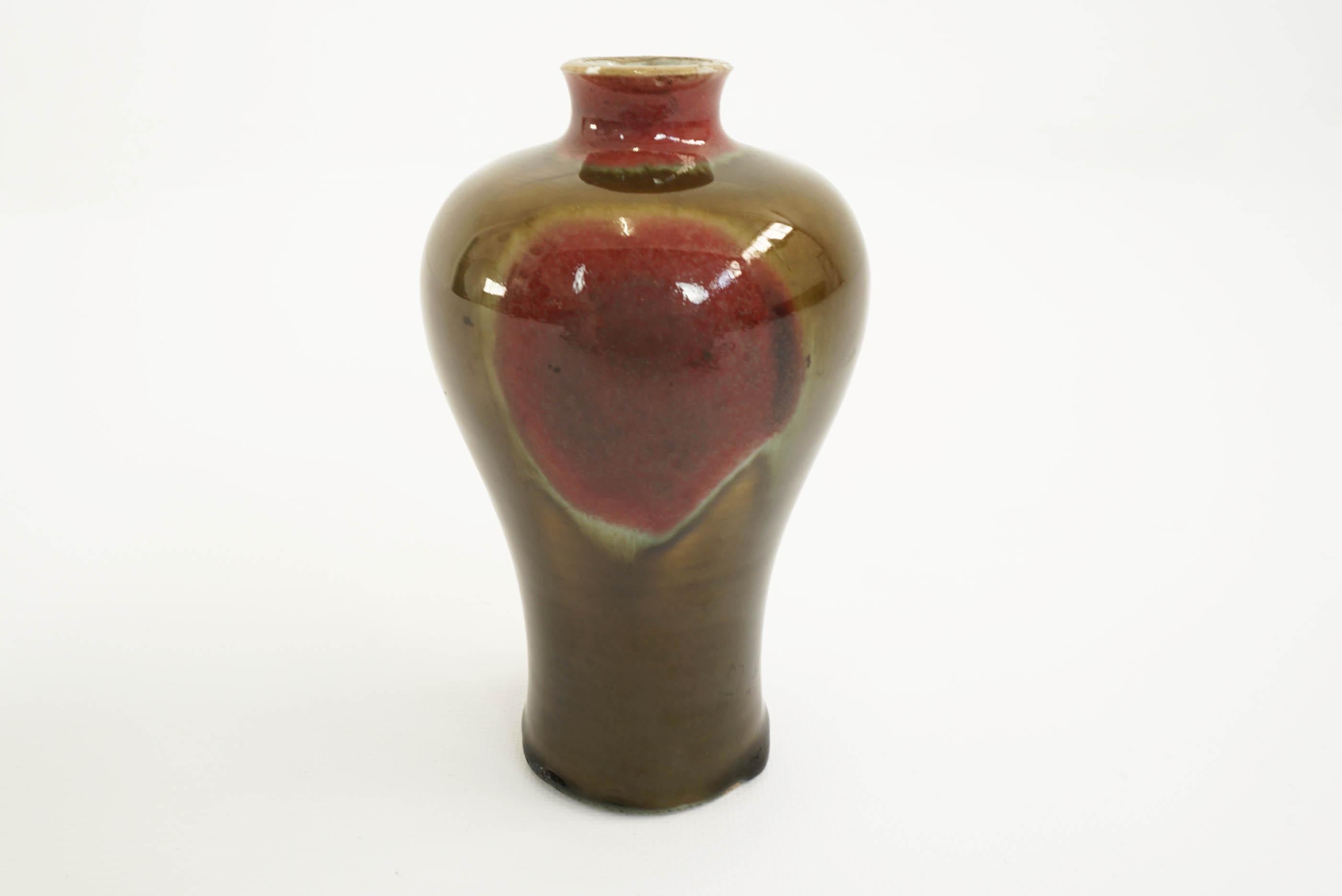 Scandinavian Modern Toini Muona, Arabia, Attributed Glazed Ceramic Vase, Finland, circa Late 1940 For Sale
