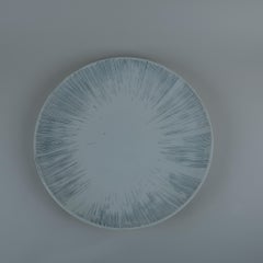 Große dekorative Schale von Toini Muona in natürlichem Weiß und Streifen Arabia, 1954