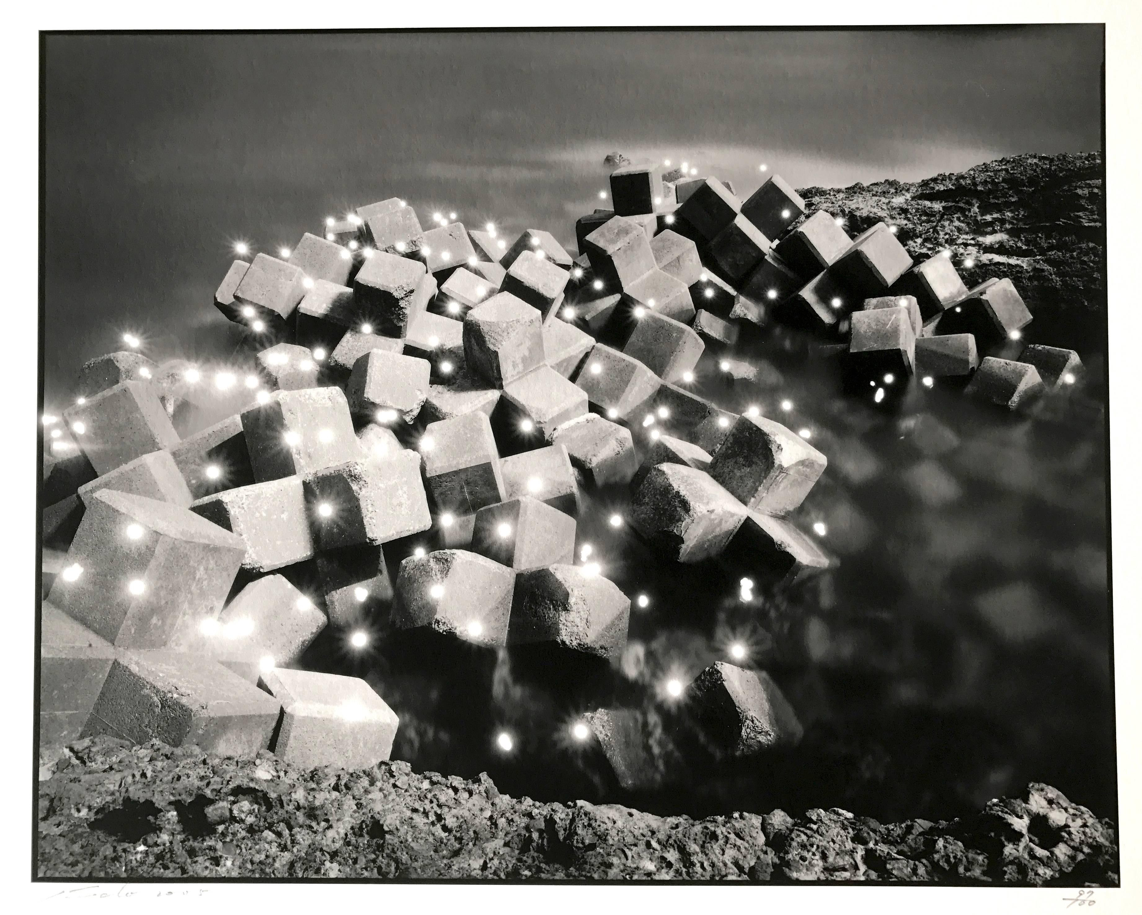 Japan, Conceptual Photography by Tokihiro Sato, Photo-respiration 1998 Yura #340