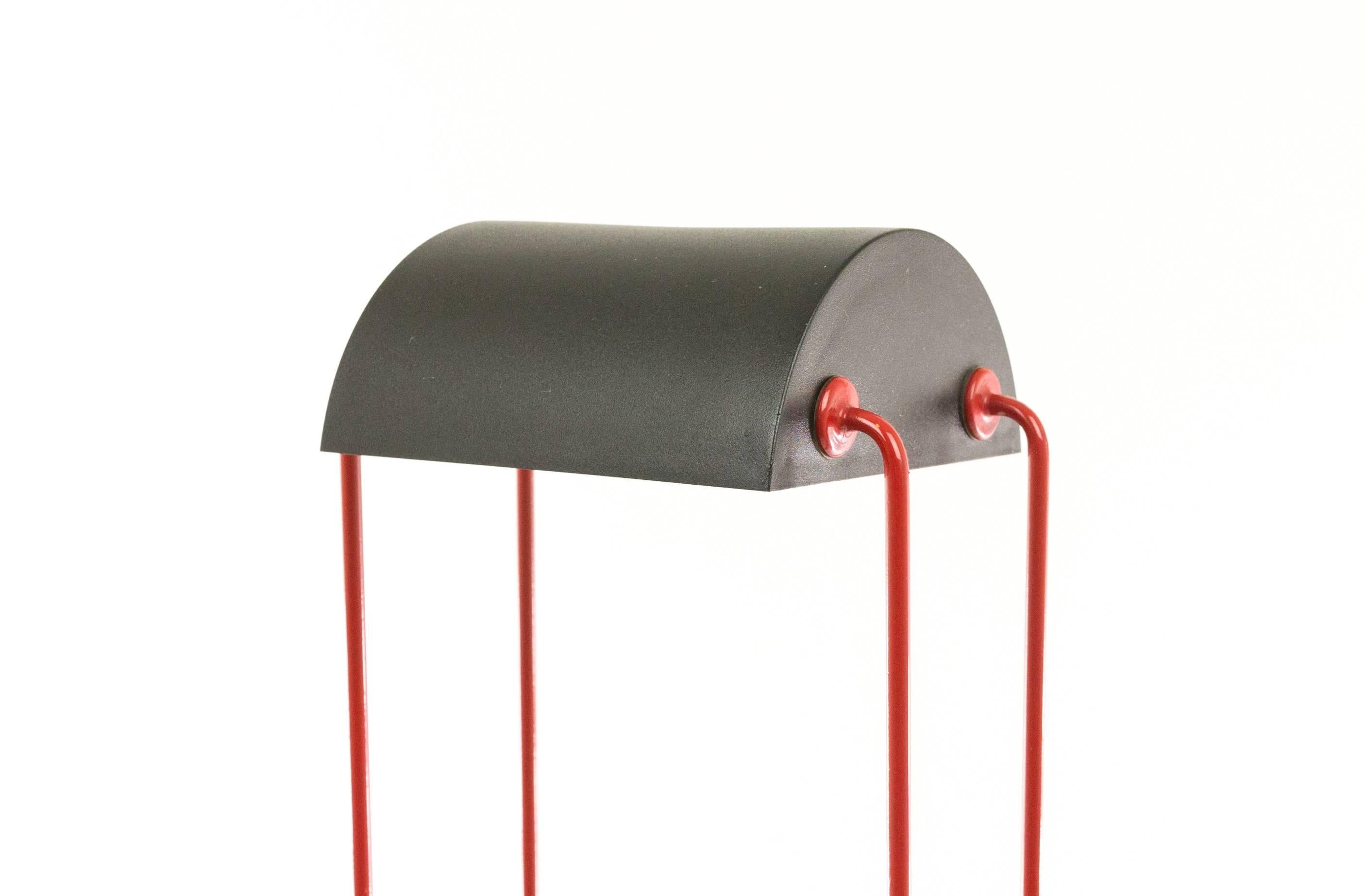 Italian Tokio Metal Table Lamp by Shigeaki Asahara for Stilnovo in Red and Black For Sale