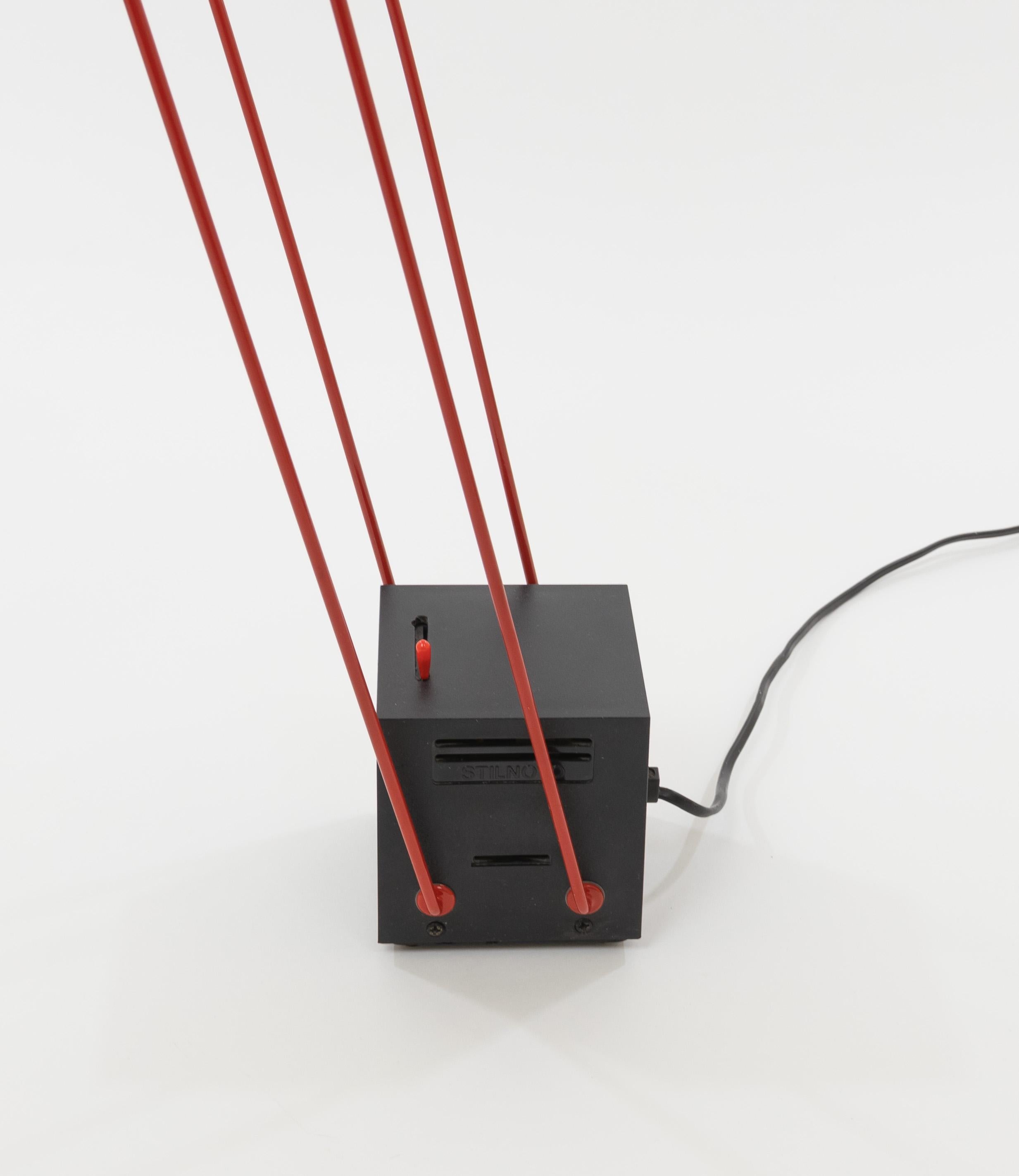 Laqué Lampe à poser Tokio de Shigeaki Asahara pour Stilnovo en rouge et noir en vente
