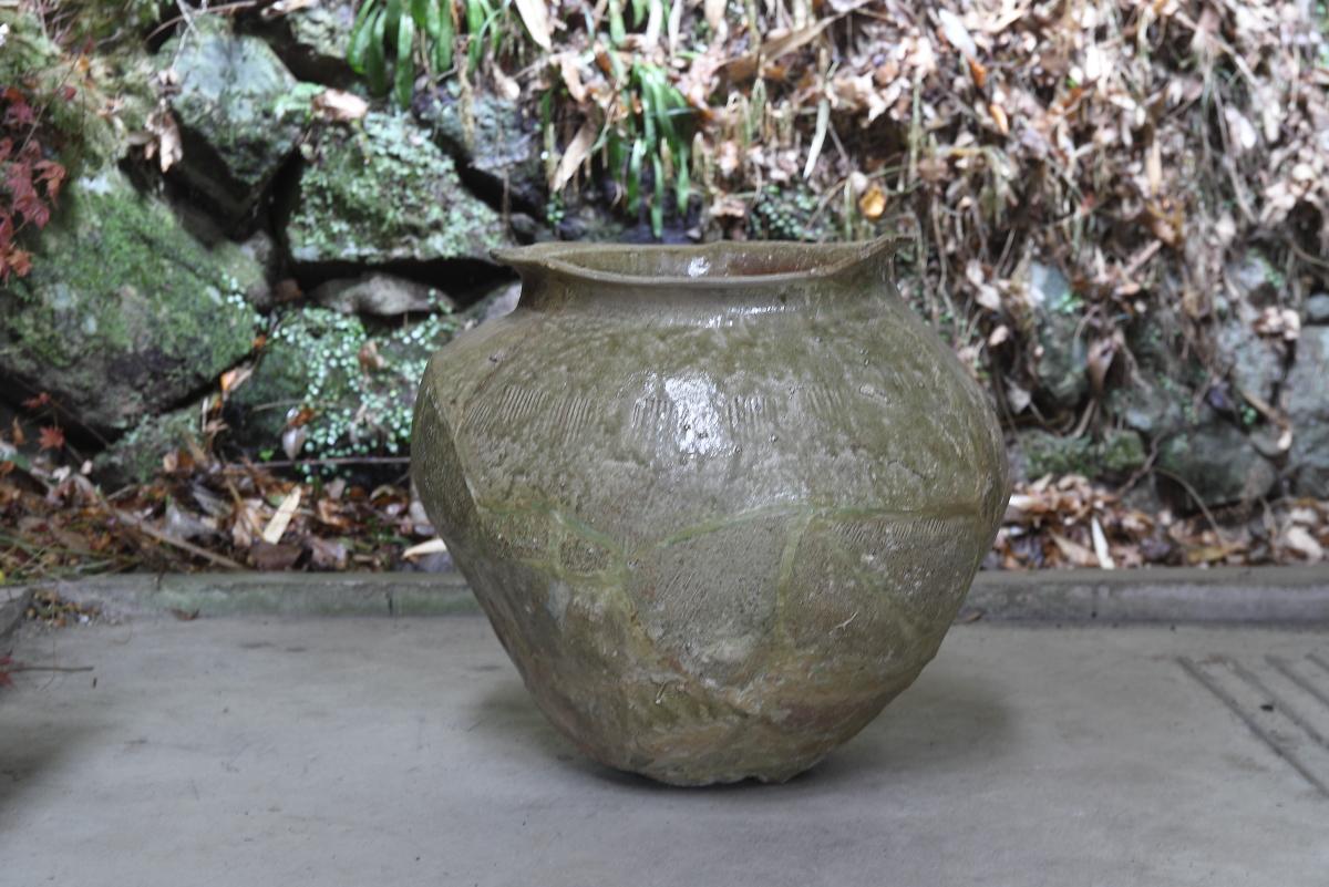 Tokoname Sutra Jar, Heian-Kamakura/Japanese Antique/8th-14th Century For Sale 5