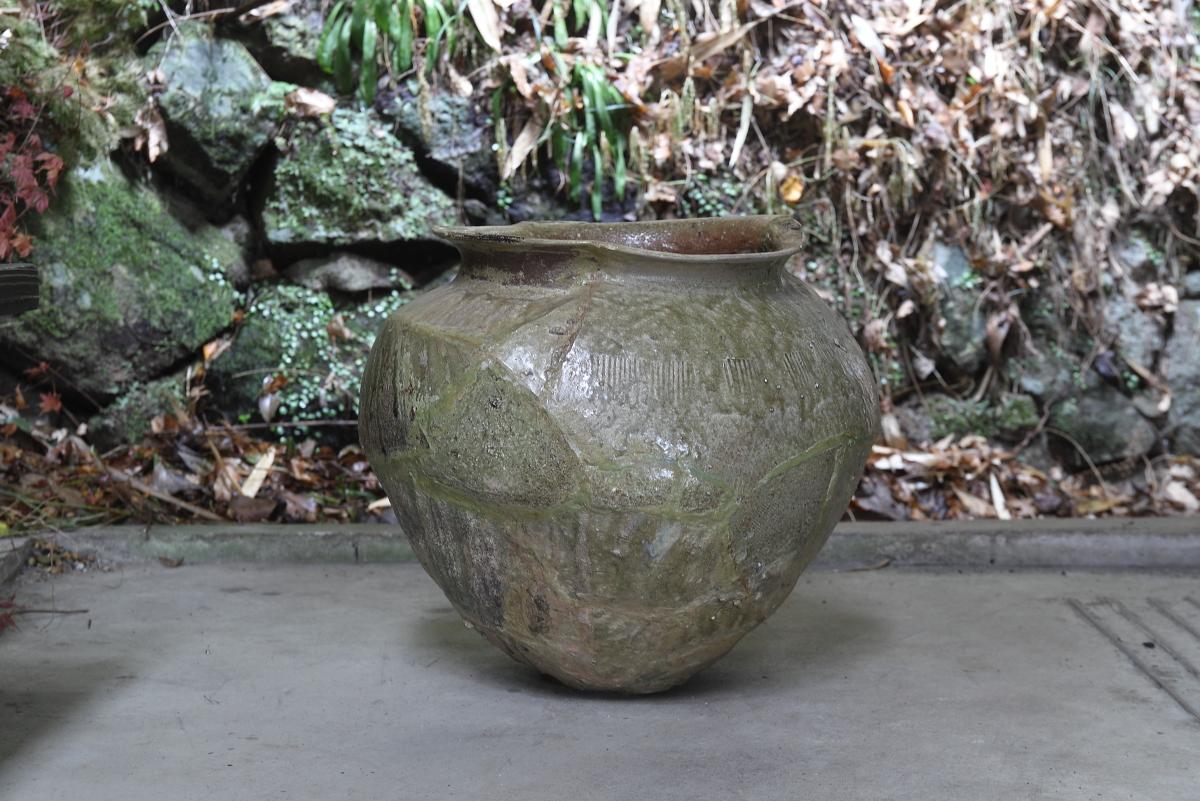 18th Century and Earlier Tokoname Sutra Jar, Heian-Kamakura/Japanese Antique/8th-14th Century For Sale