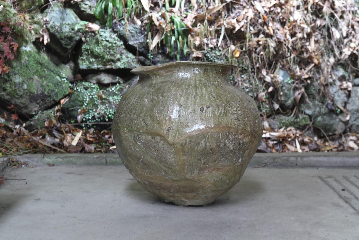 Tokoname Sutra Jar, Heian-Kamakura/Japanese Antique/8th-14th Century For Sale 1