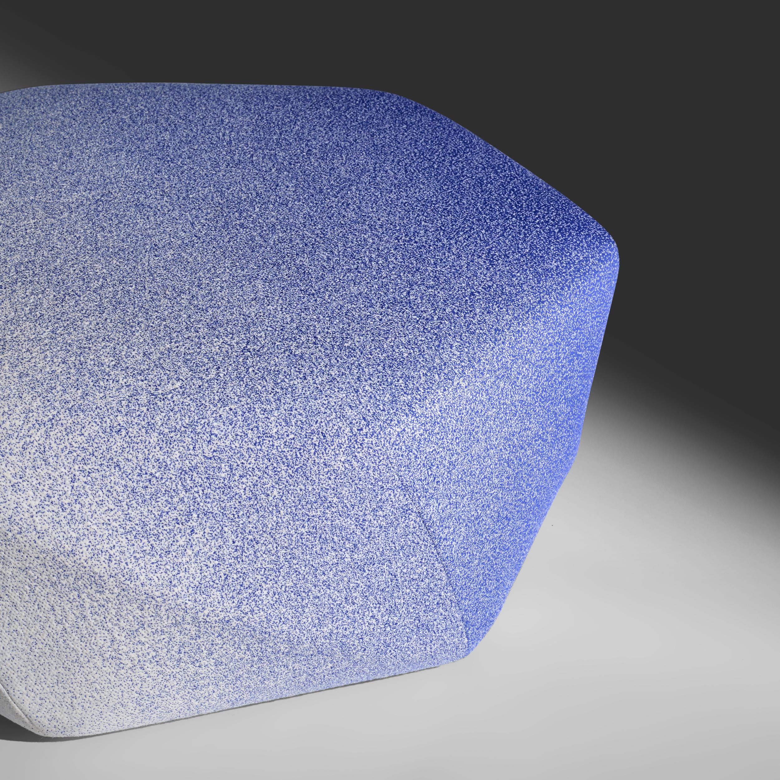 TokuJiin Yoshioka Medium Brook Ottomane für Moroso Italien, 2018 (Italienisch) im Angebot