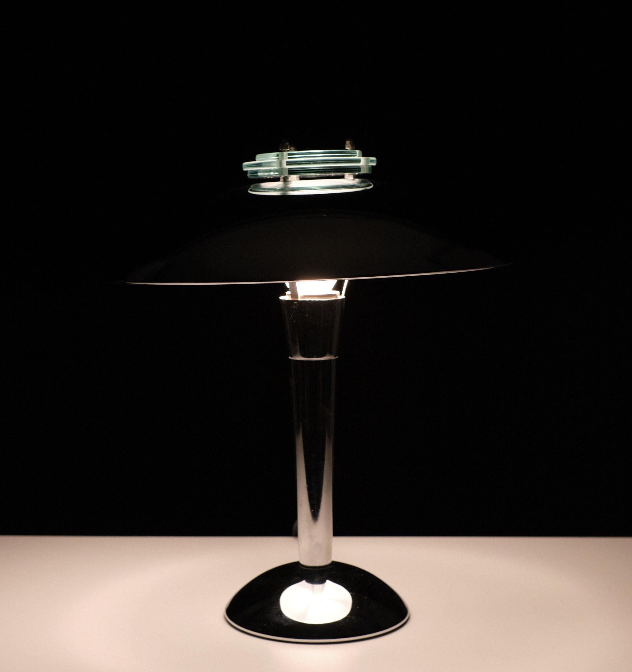 Tokyo Bauhaus Chrome table lamp  1980s Japan  For Sale 5