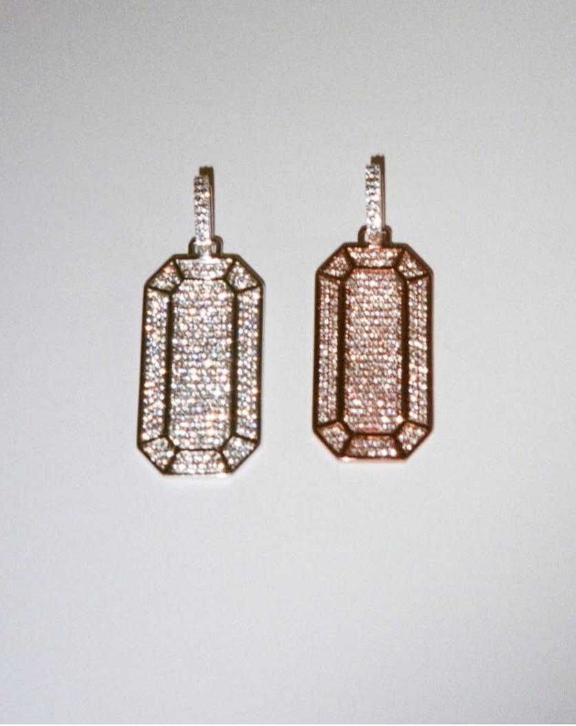 Pendiente Tokio Gran Pavé Completo Oro Blanco en Nuevo estado para la venta en Milano, IT