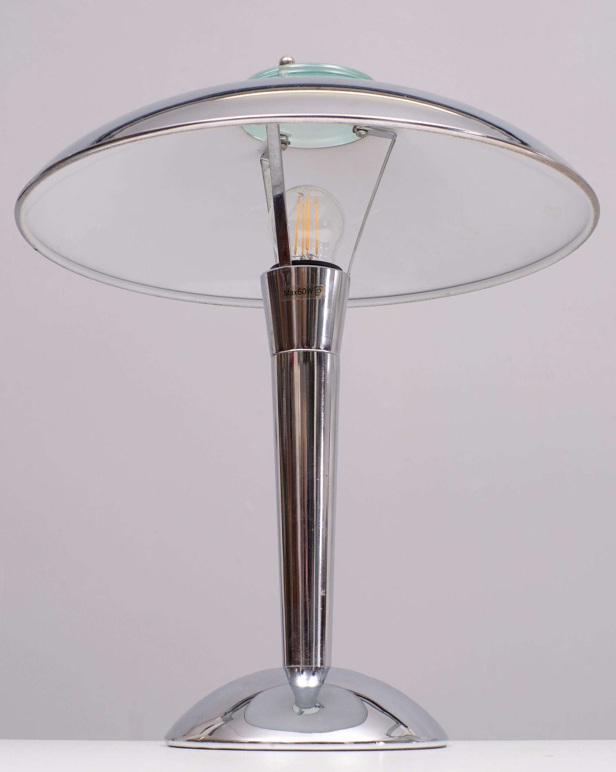 ''Tokio''-Paar  Art Deco Chrom Tischlampen  Japan 1980er Jahre im Zustand „Gut“ in Den Haag, NL