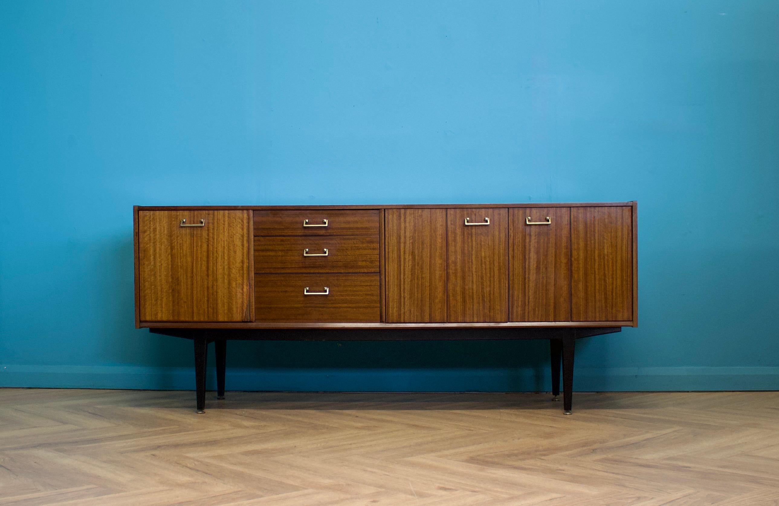 Britannique Enfilade Tola de Nathan, années 1960 en vente