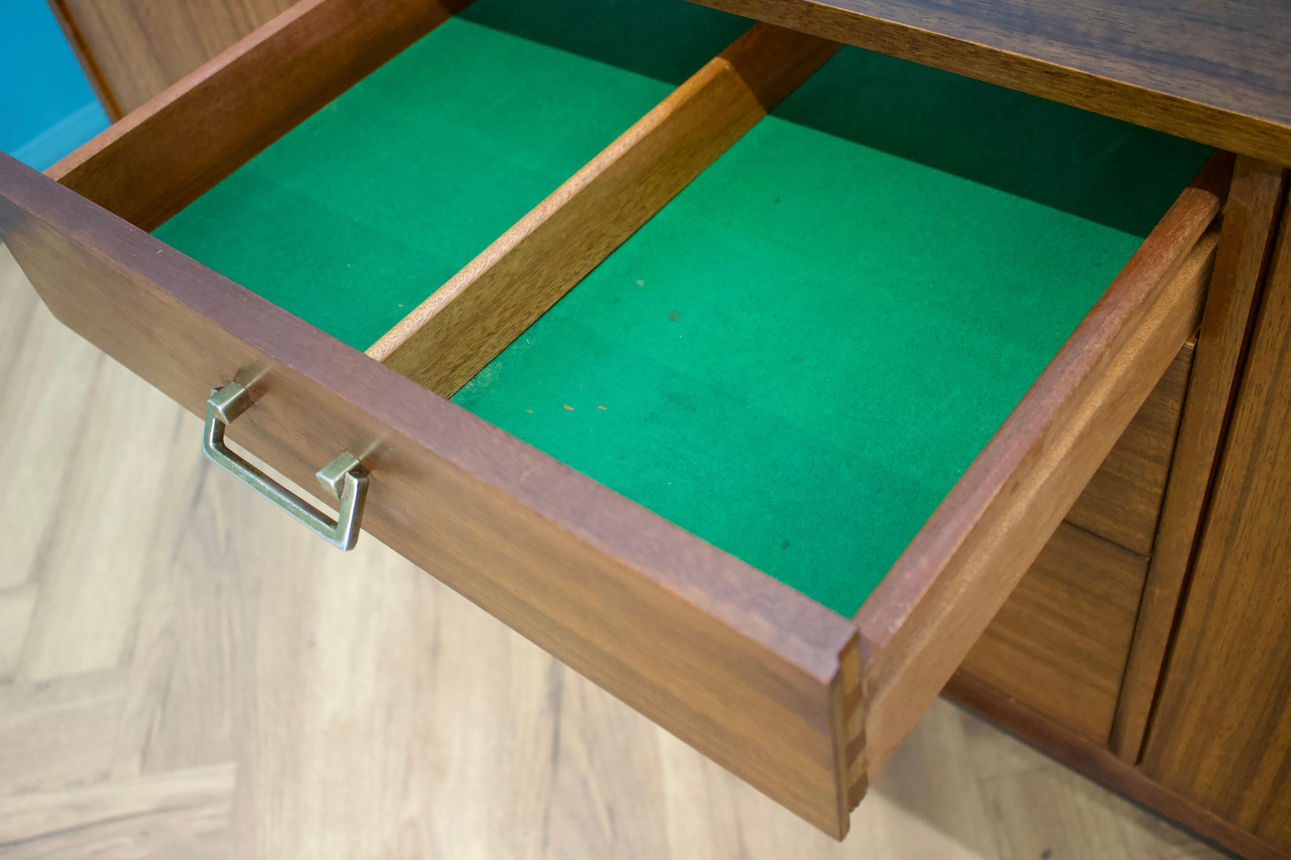 Enfilade Tola de Nathan, années 1960 en vente 1