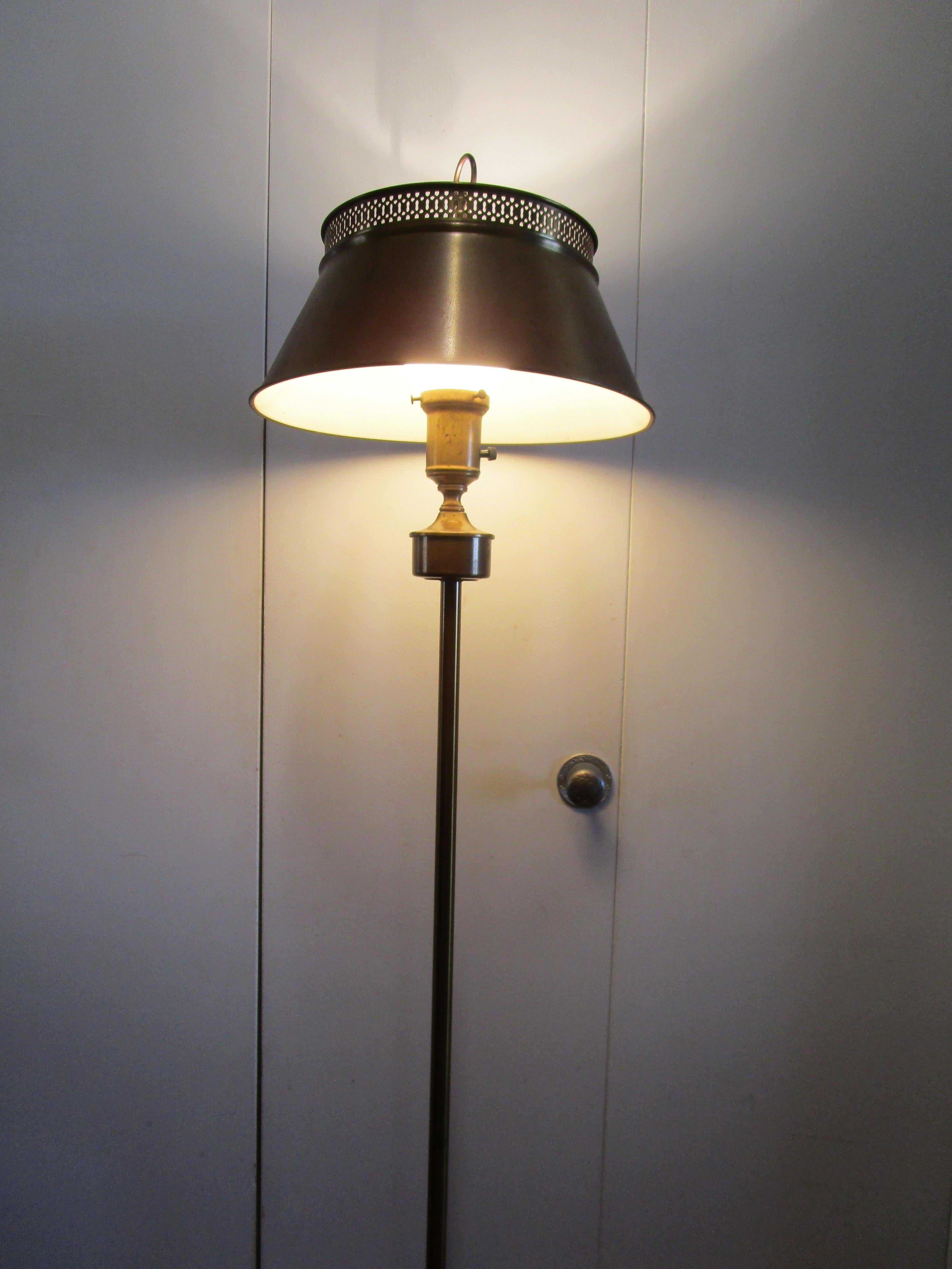 Tole Brass Gold Tone Mid Century Floor Lamp with two Shades For Sale 2
