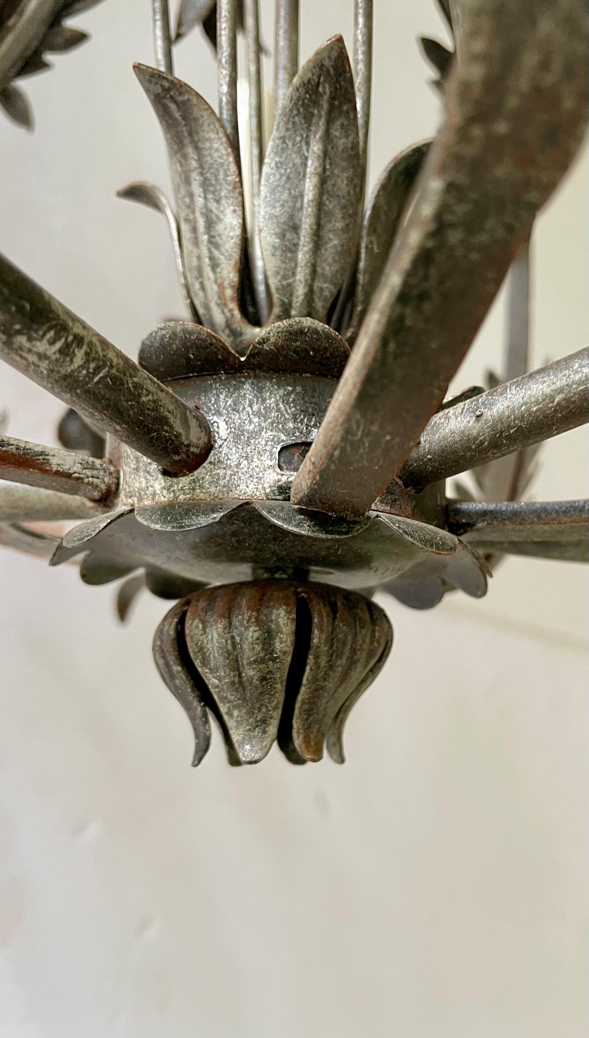 Lampadario floreale Tole in vendita 1