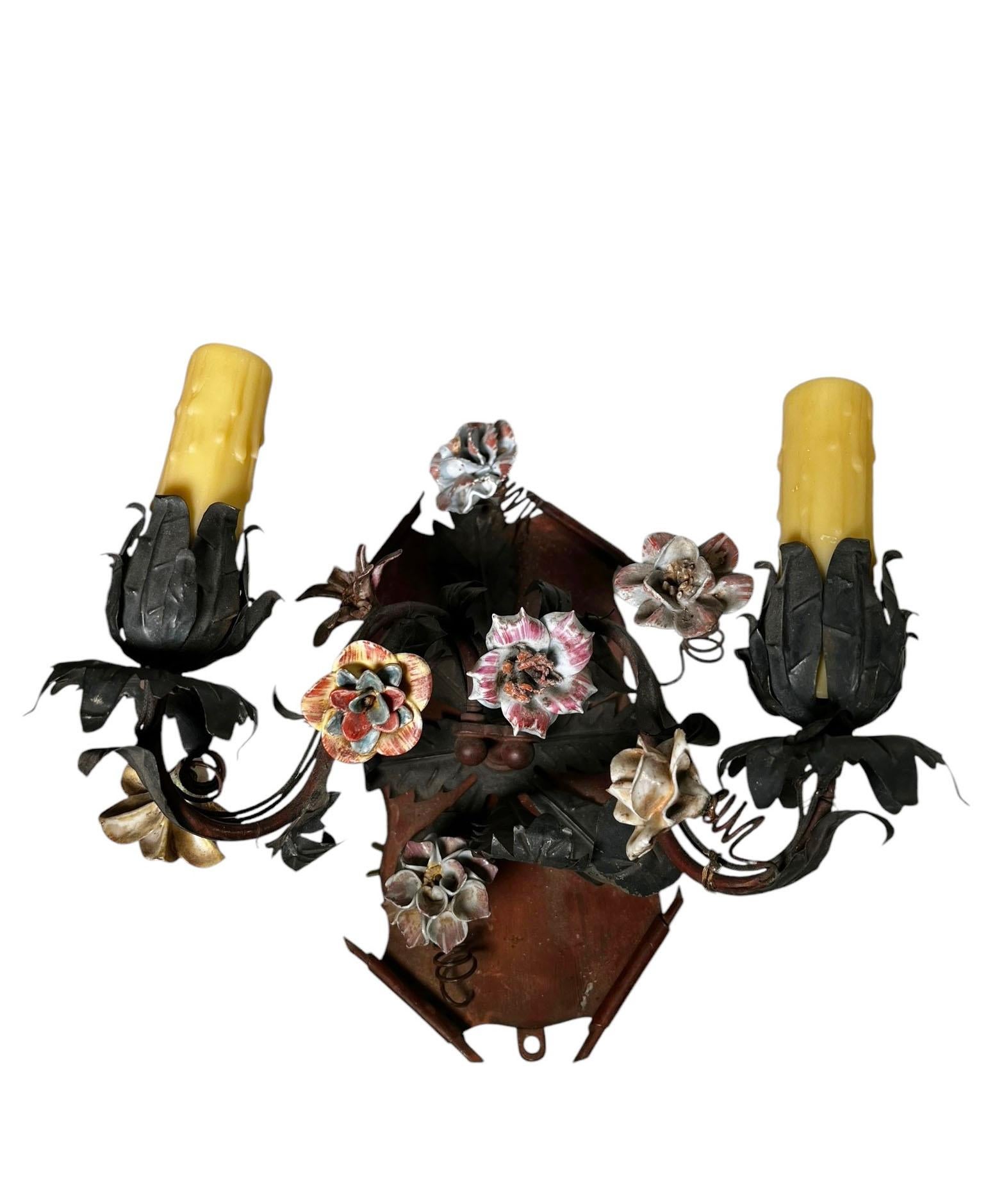 Tole Sconces With Porcelain Flowers In Good Condition For Sale In Dallas, TX