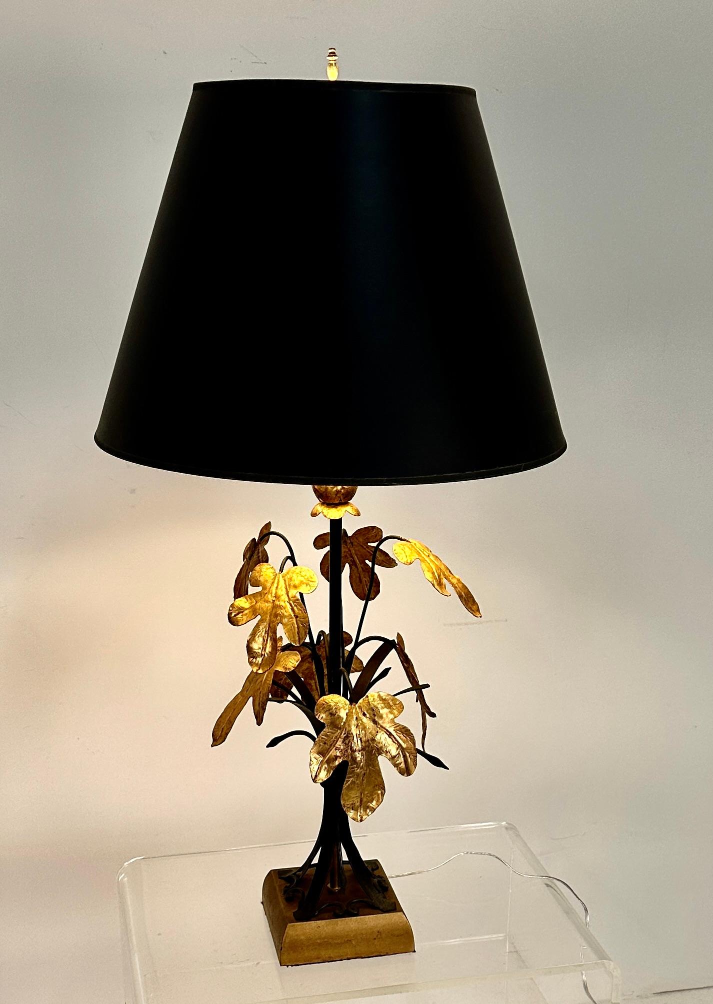 Tole table Lamp w/ Gilt Oak Leaf Decoration, Italy c 1950s For Sale 3