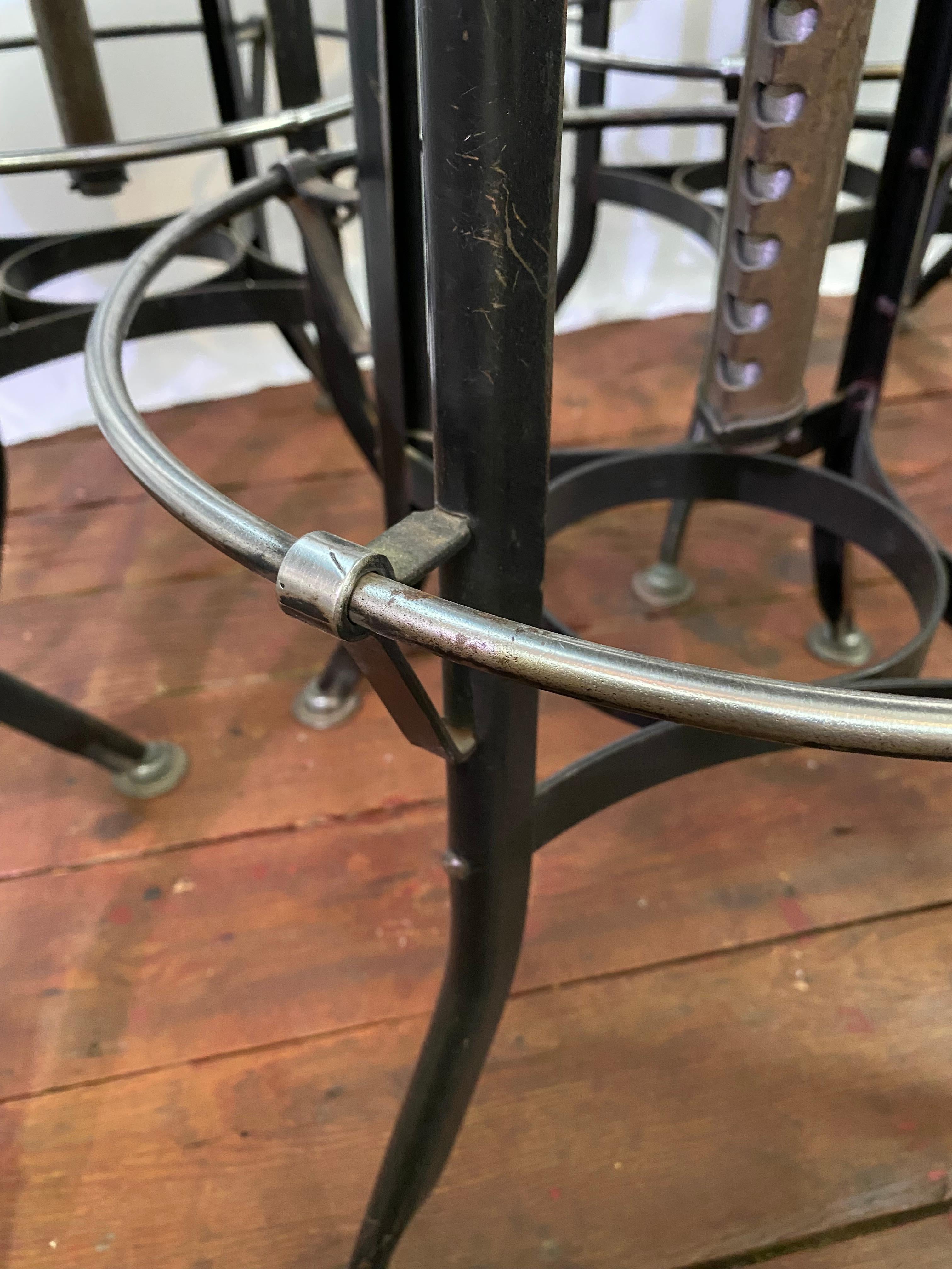 Toledo Metal Furniture Company Tabourets industriels en acier UHL, lot de 12 en vente 5