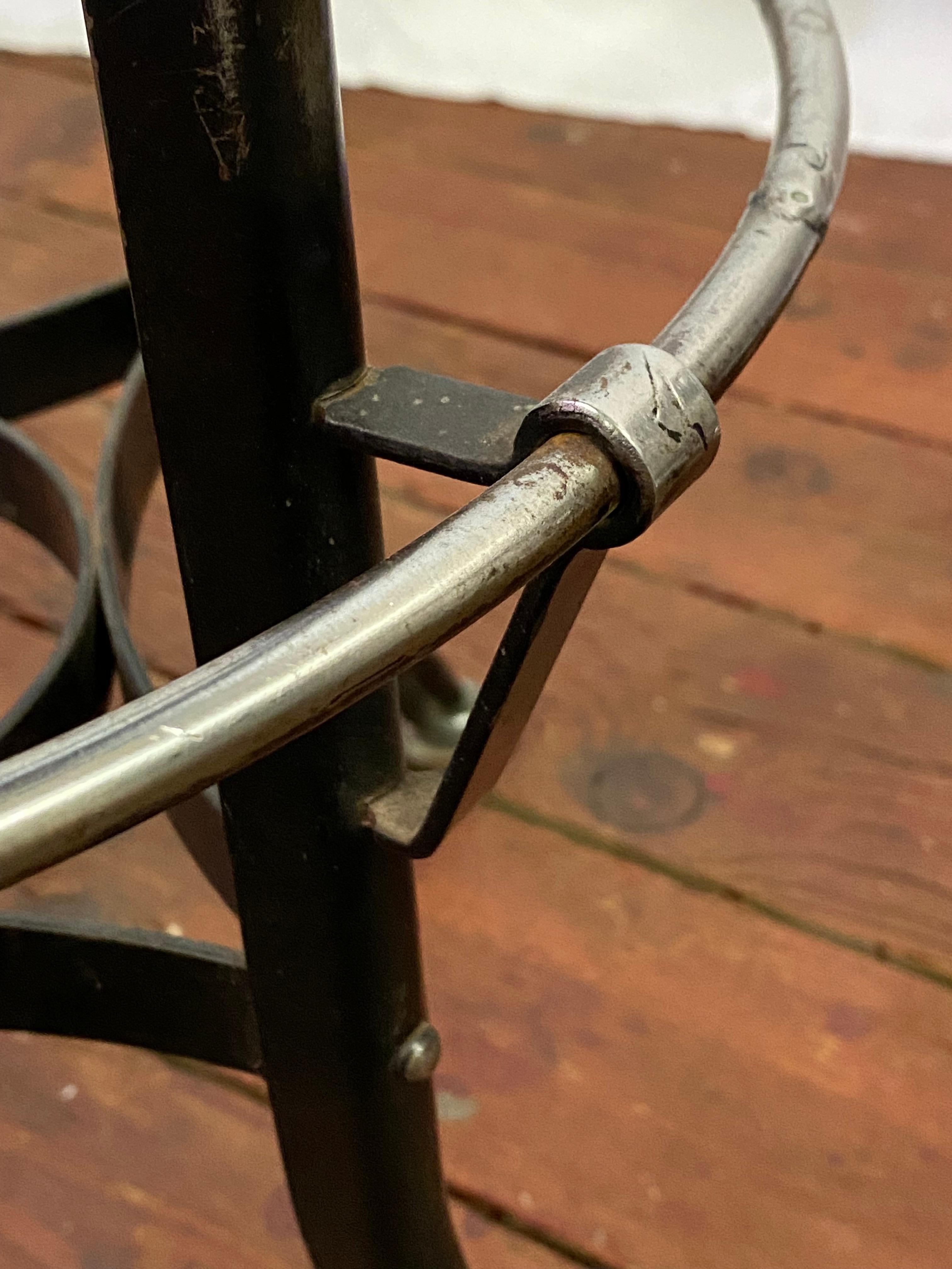 Toledo Metal Furniture Company Tabourets industriels en acier UHL, lot de 12 en vente 6