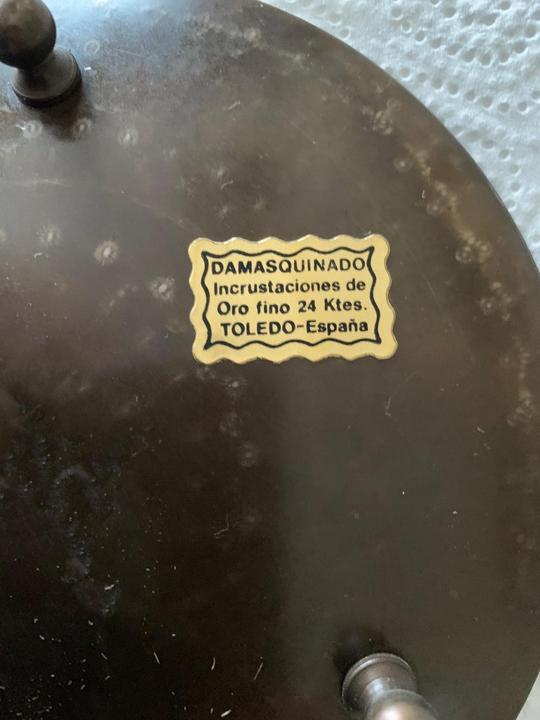 Toledo Plate "Damasquinado" Gold and Stell, 20th Century For Sale at