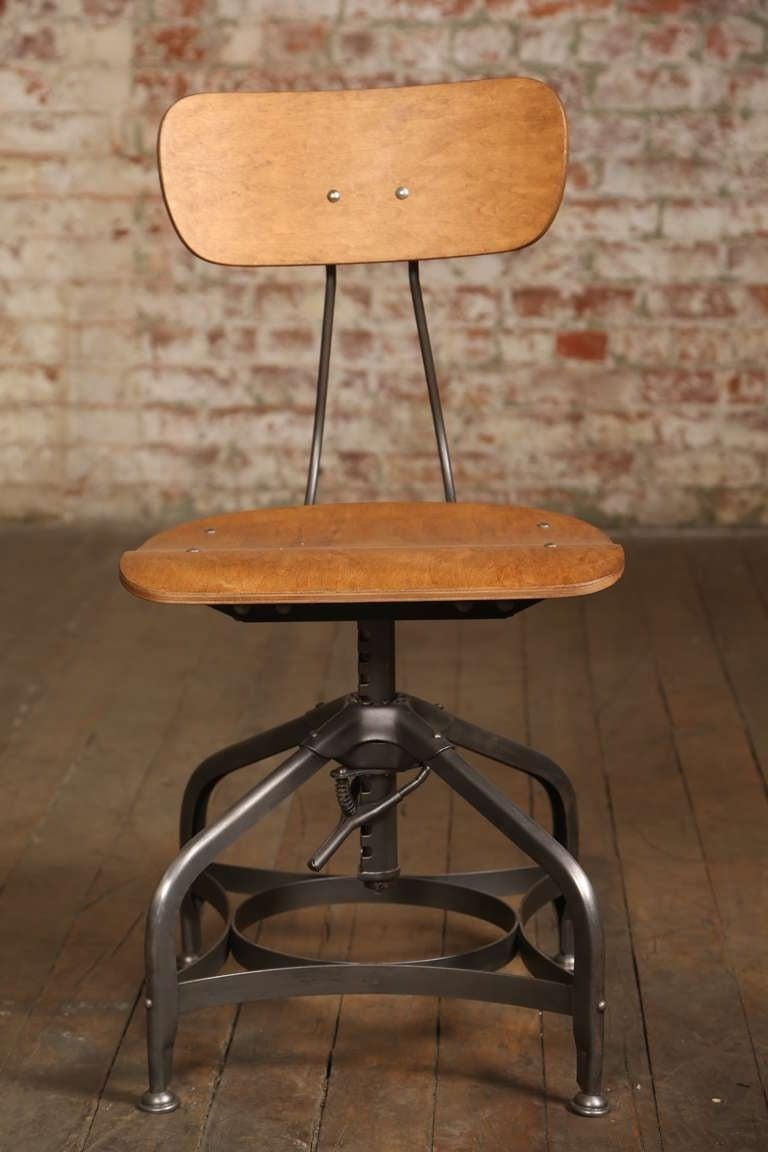 Industriel Original Toledo Bent Plywood Adjustable Swivel Side Chair en vente