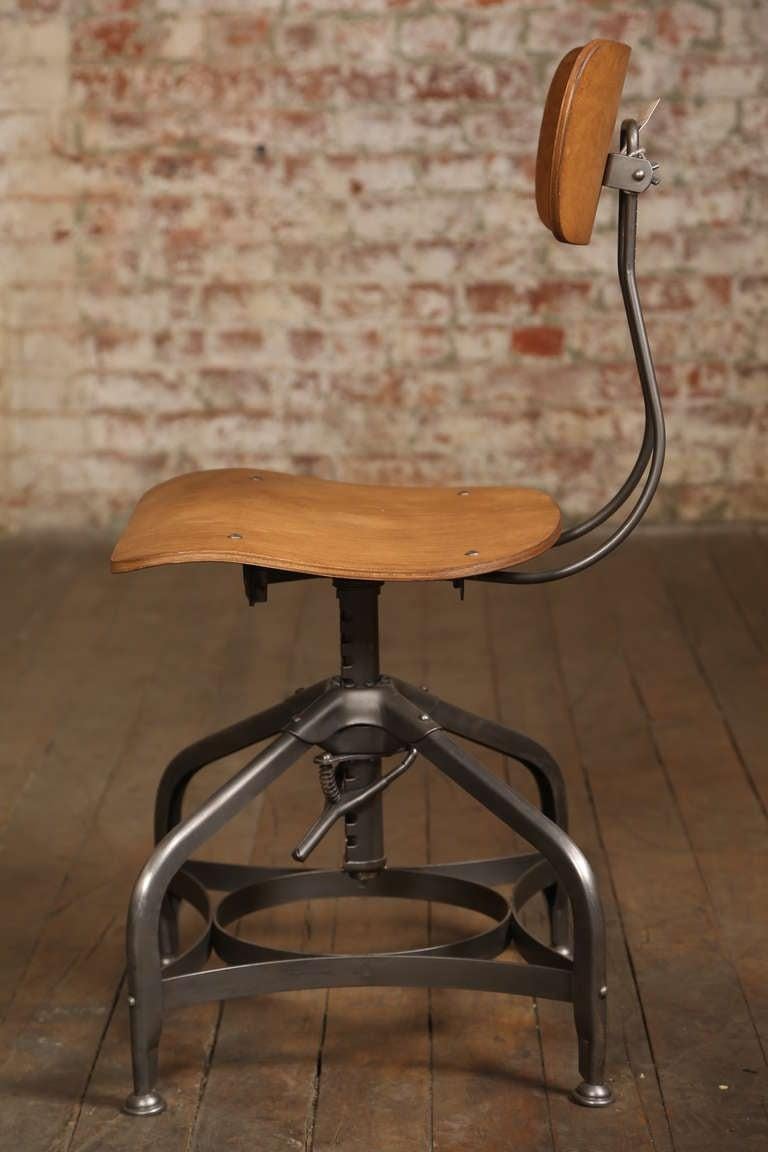 Métal Original Toledo Bent Plywood Adjustable Swivel Side Chair en vente