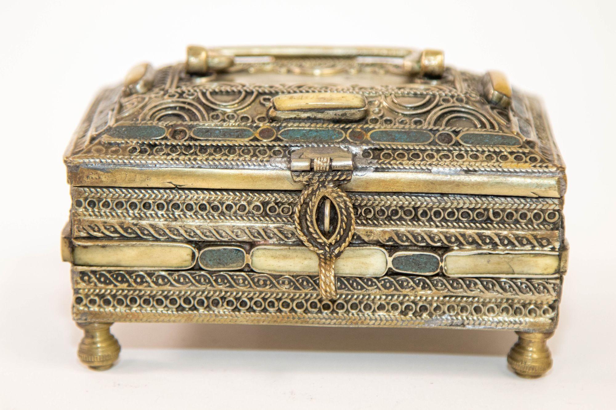 Toledo Spain Silvered Brass and Enamel Jewelry Box Islamic Moorish Style 1940s 5