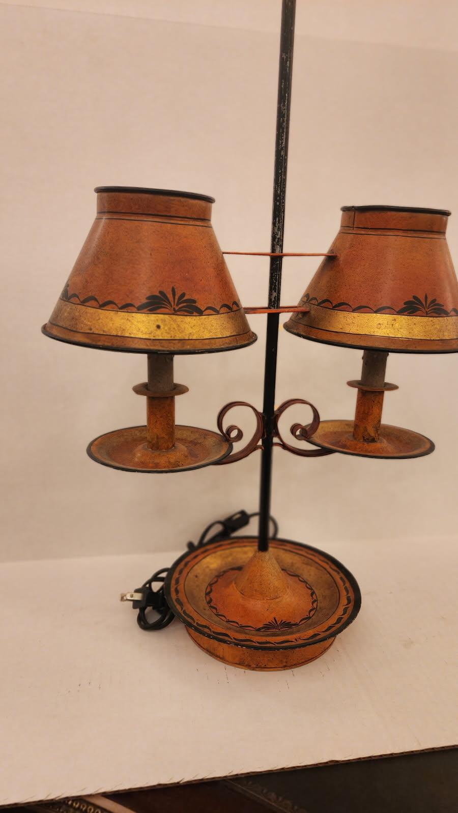Lámpara Toleware estilo Bouillotte Provincial francés en venta