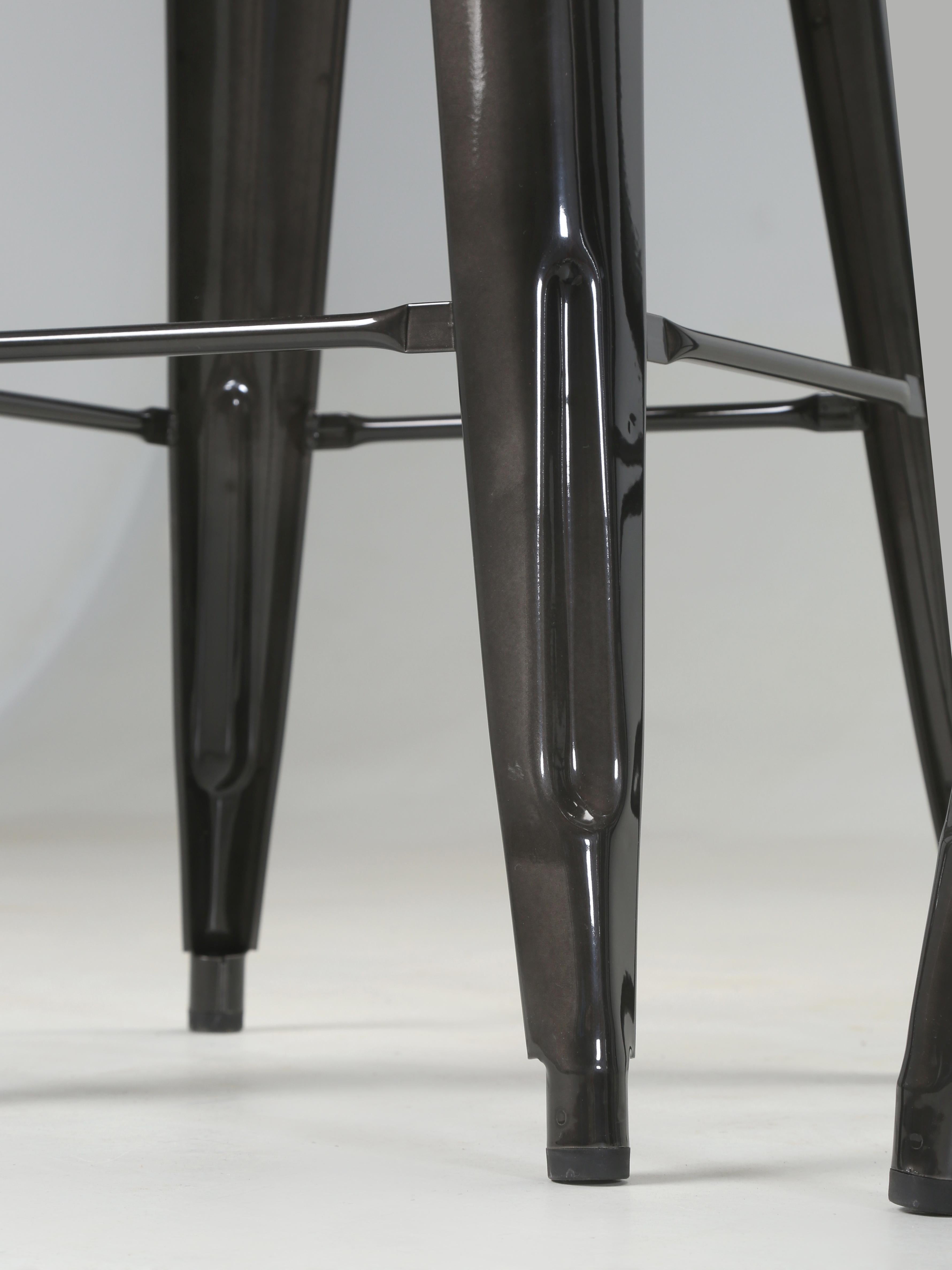 Tolix Authentic French Made in Glossy Dark Grey Bar Height Stools Set of (6) New en vente 3