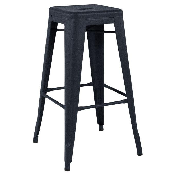 Tabouret d'extérieur peint MFT en bleu nuit Tolix