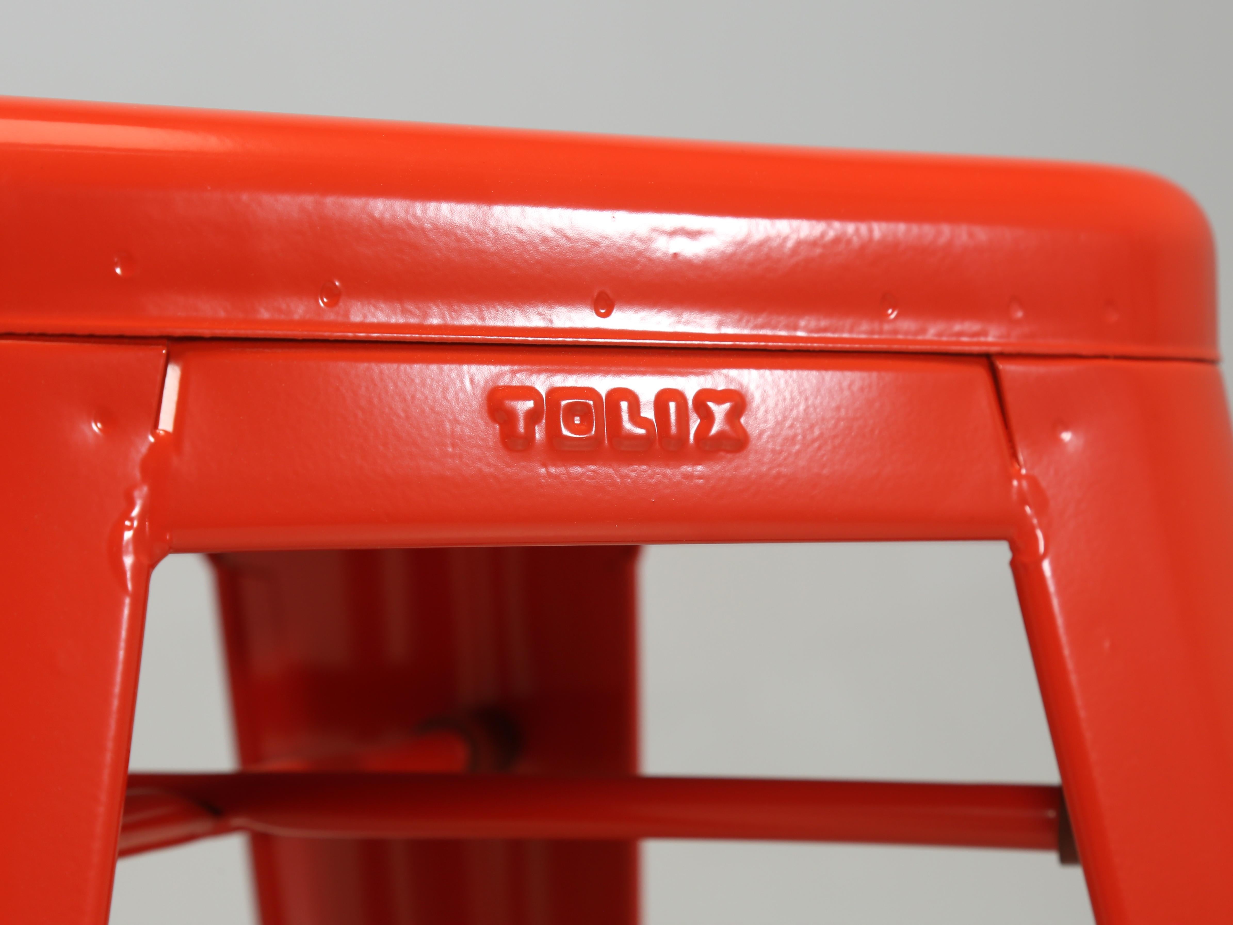 Sgabelli da banco Tolix Original French Arancione Set (2) Altri colori disponibili In condizioni buone in vendita a Chicago, IL