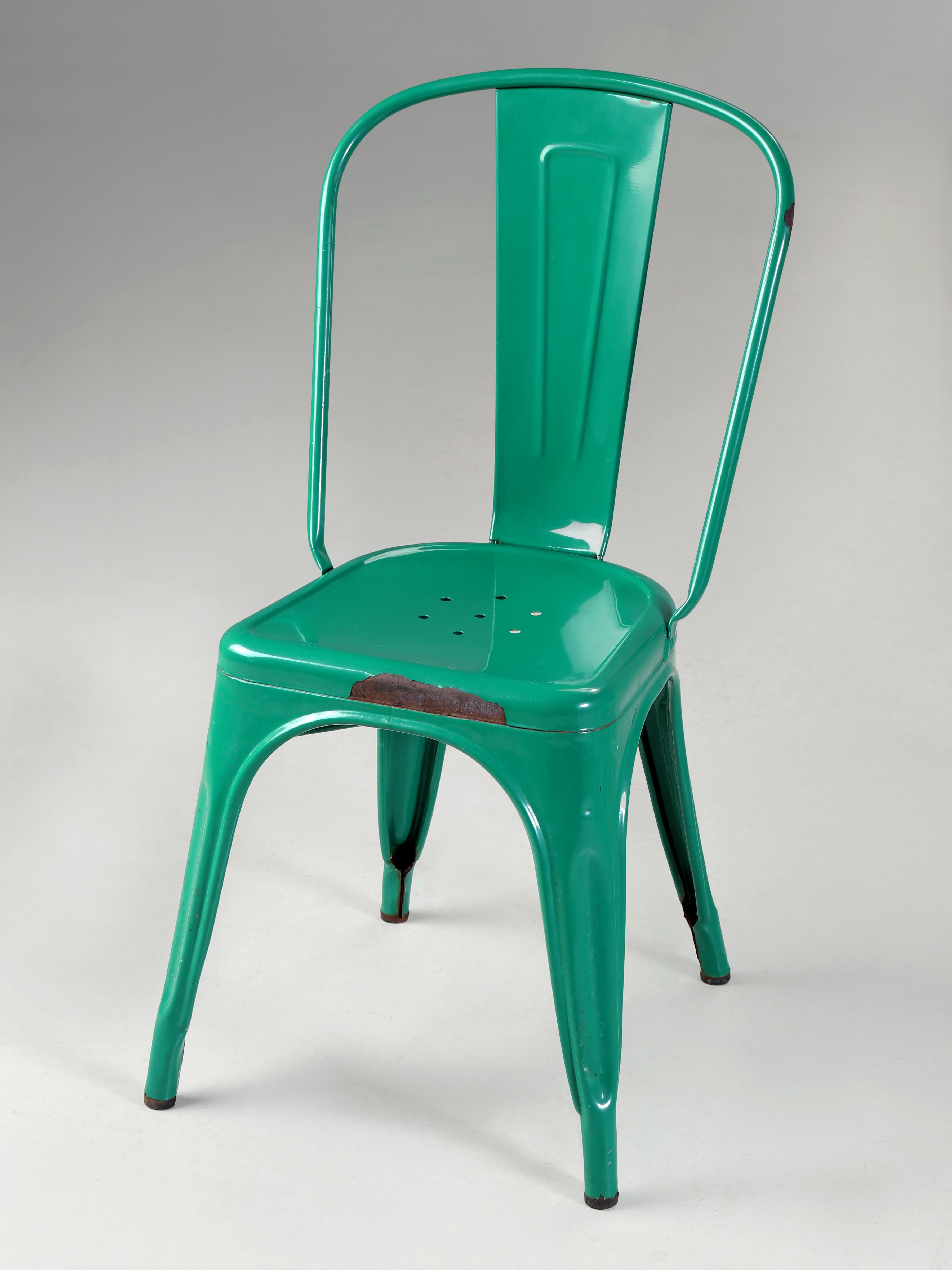 Industriel Tolix set de (3) chaises vintage en acier vert envy, Hundreds plus disponibles en vente