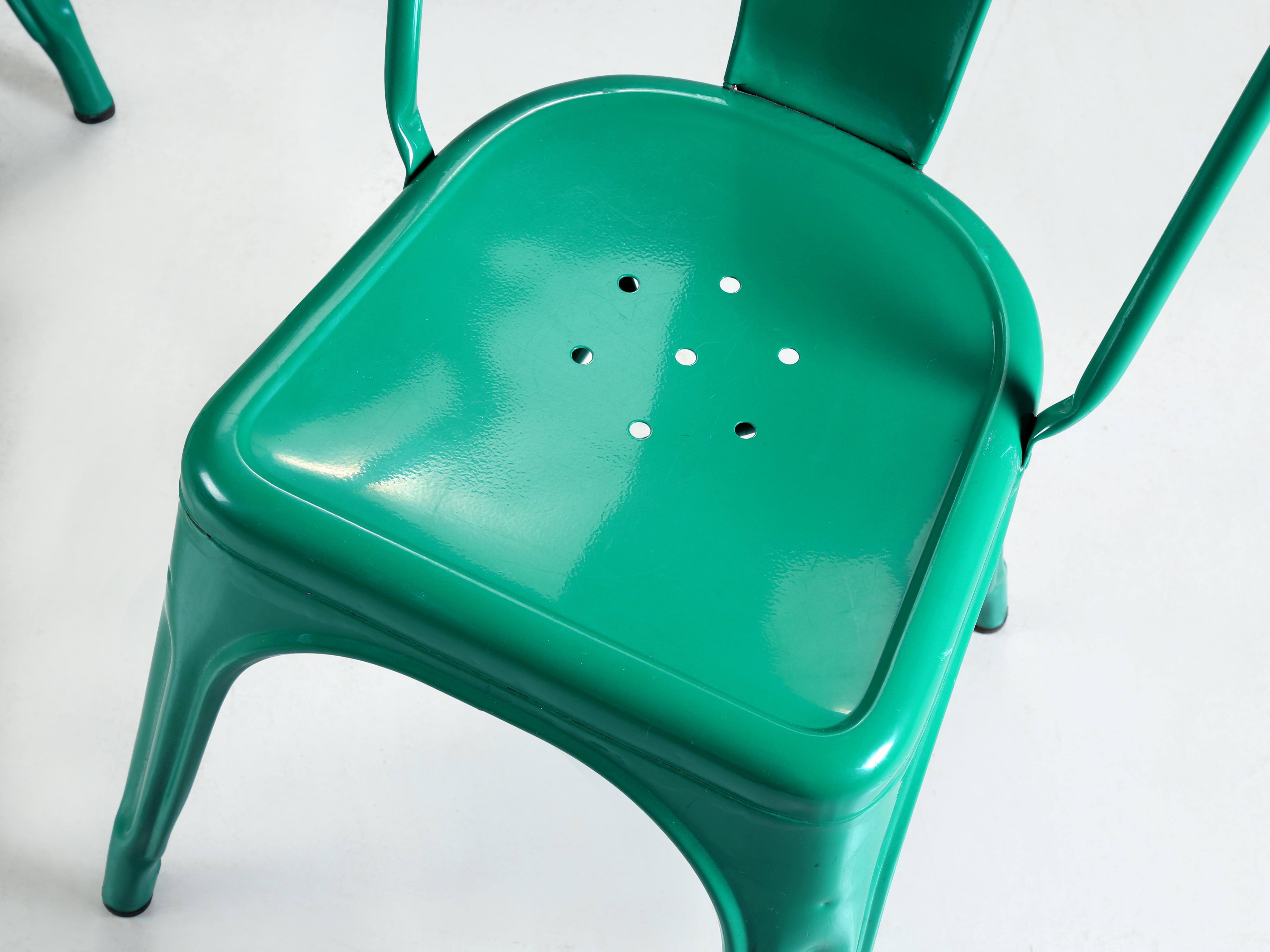 Métal Tolix set de (3) chaises vintage en acier vert envy, Hundreds plus disponibles en vente