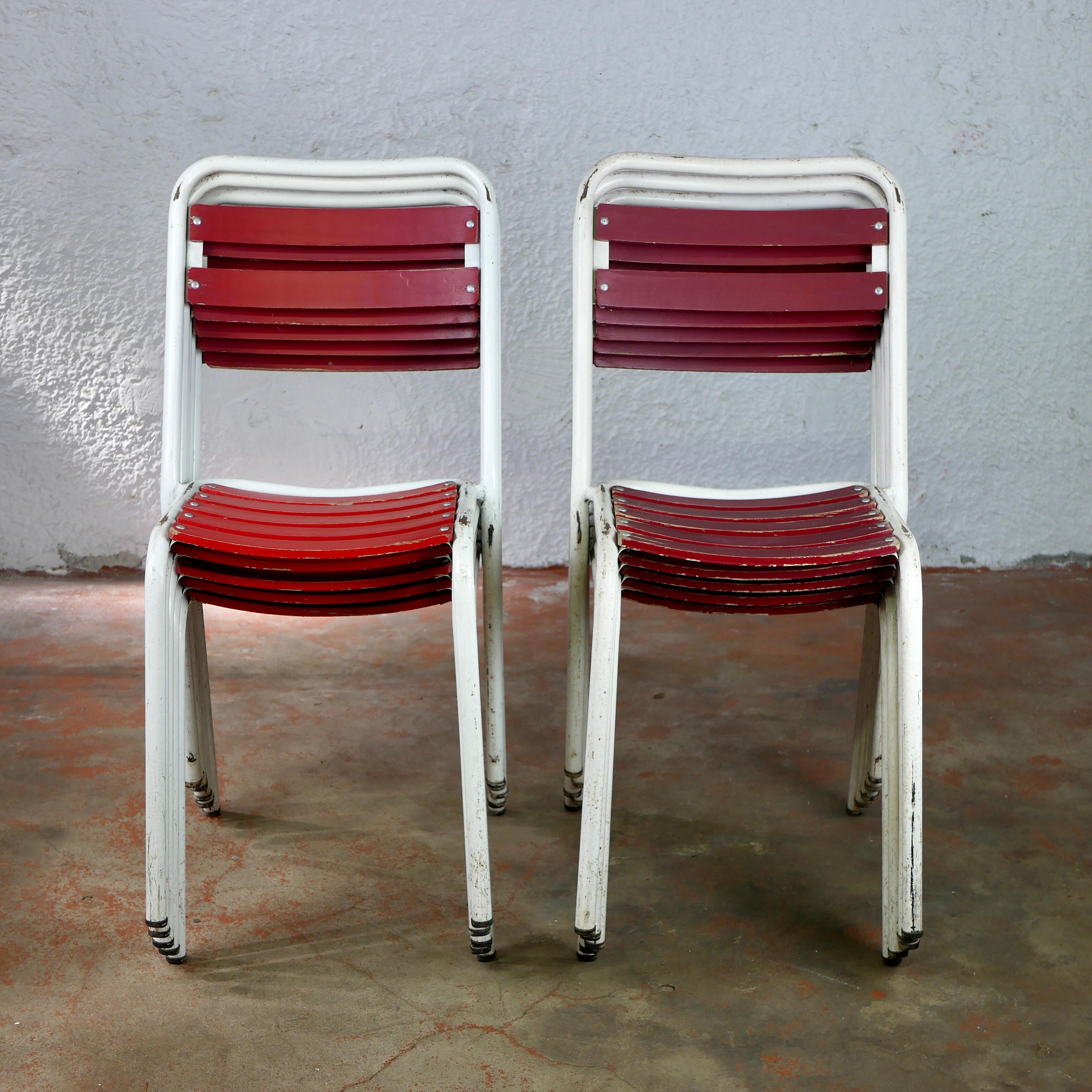 Tolix T2 Wood and Metal Chairs In Good Condition In Lyon, FR