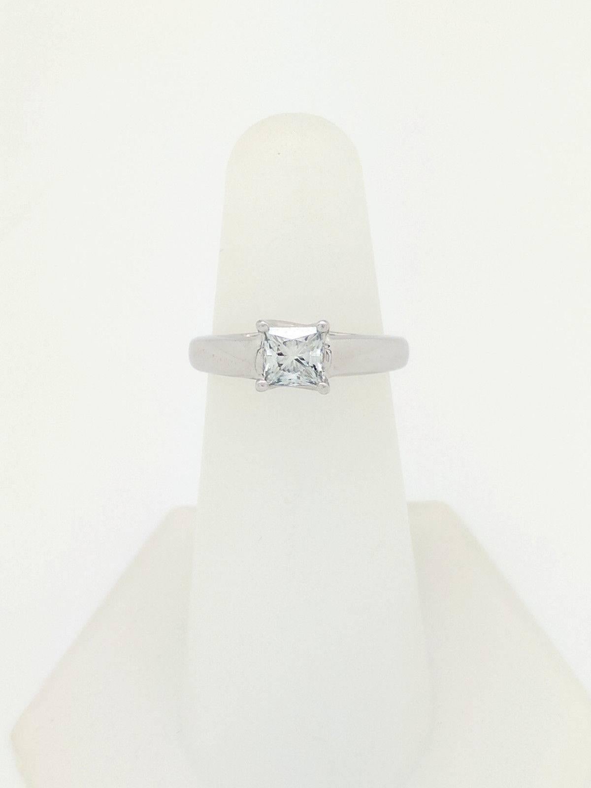 Tolkowsky 14K & Platinum .70ct Princess Cut Diamond Engagement Ring IGI CERT

You are viewing a beautiful Tolkowsky Diamond Engagement Ring. This diamond is certified by IGI (International Gemological Information) and has been graded as SI1 in