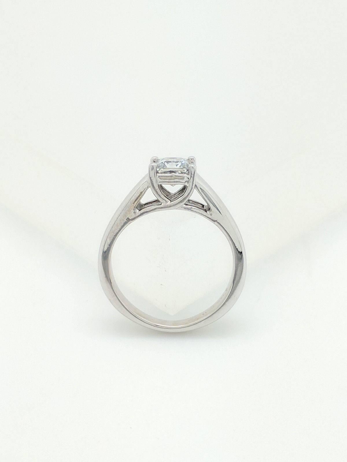 Tolkowsky 14K & Platinum .70ct Princess Cut Diamond Engagement Ring IGI CERT In Excellent Condition For Sale In Gainesville, FL