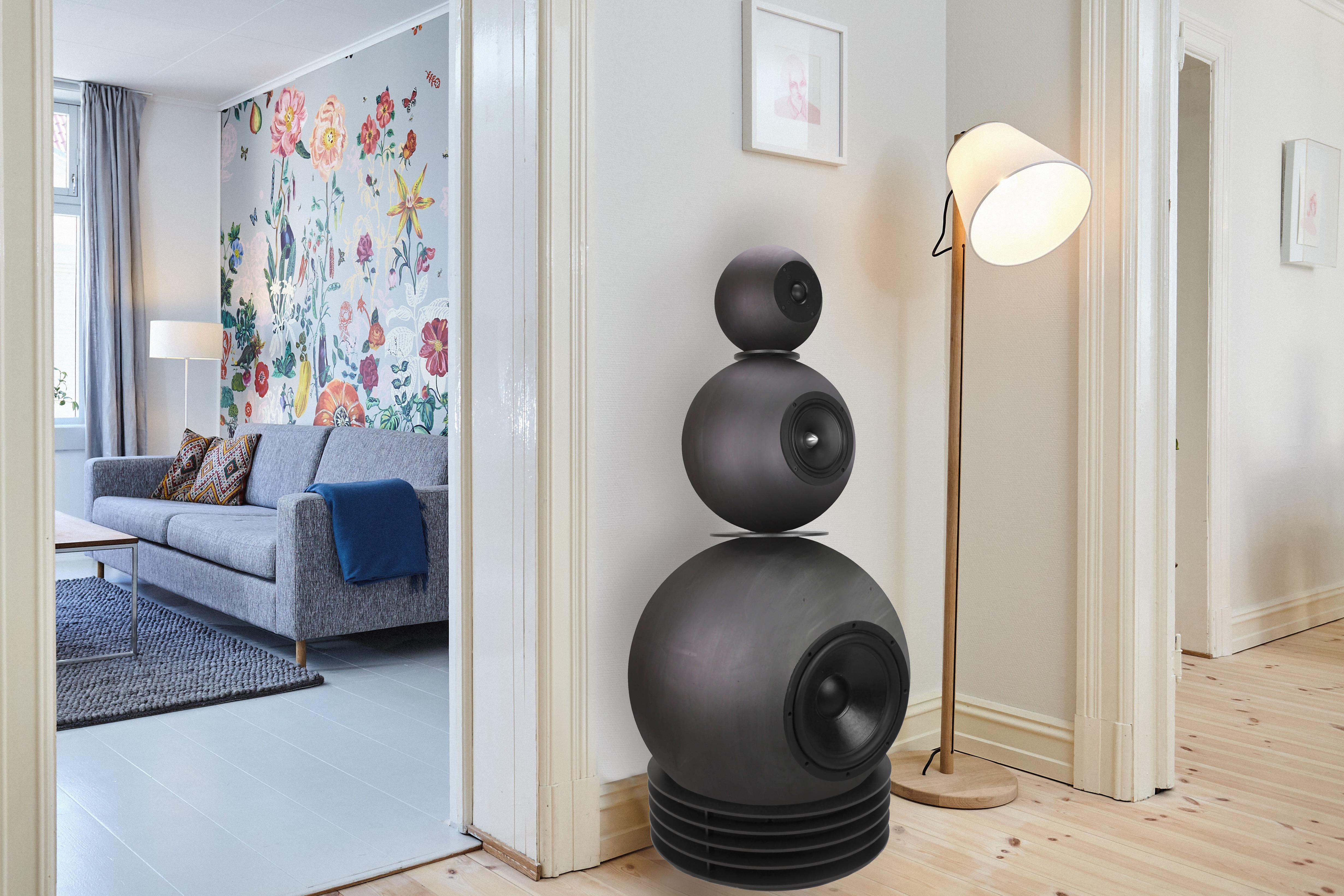 Tolomea, Tre Vie Speakers In New Condition For Sale In Firenze, IT